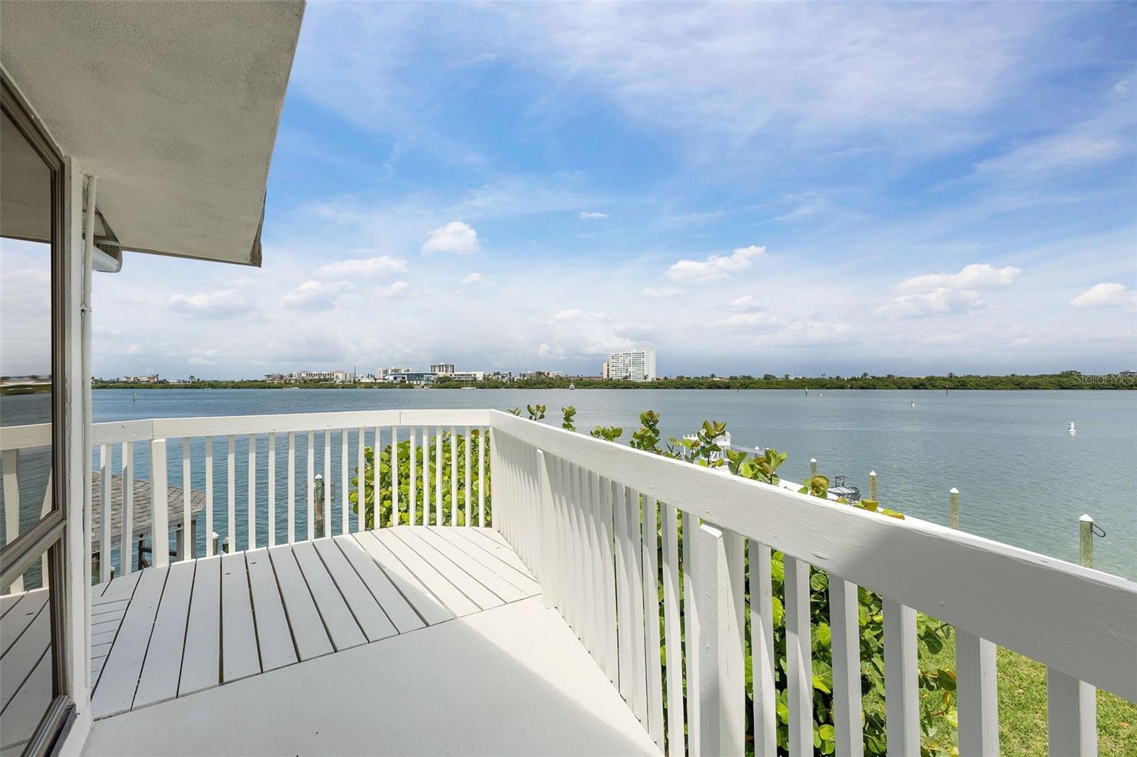 290 BAYSIDE DR — photo 43