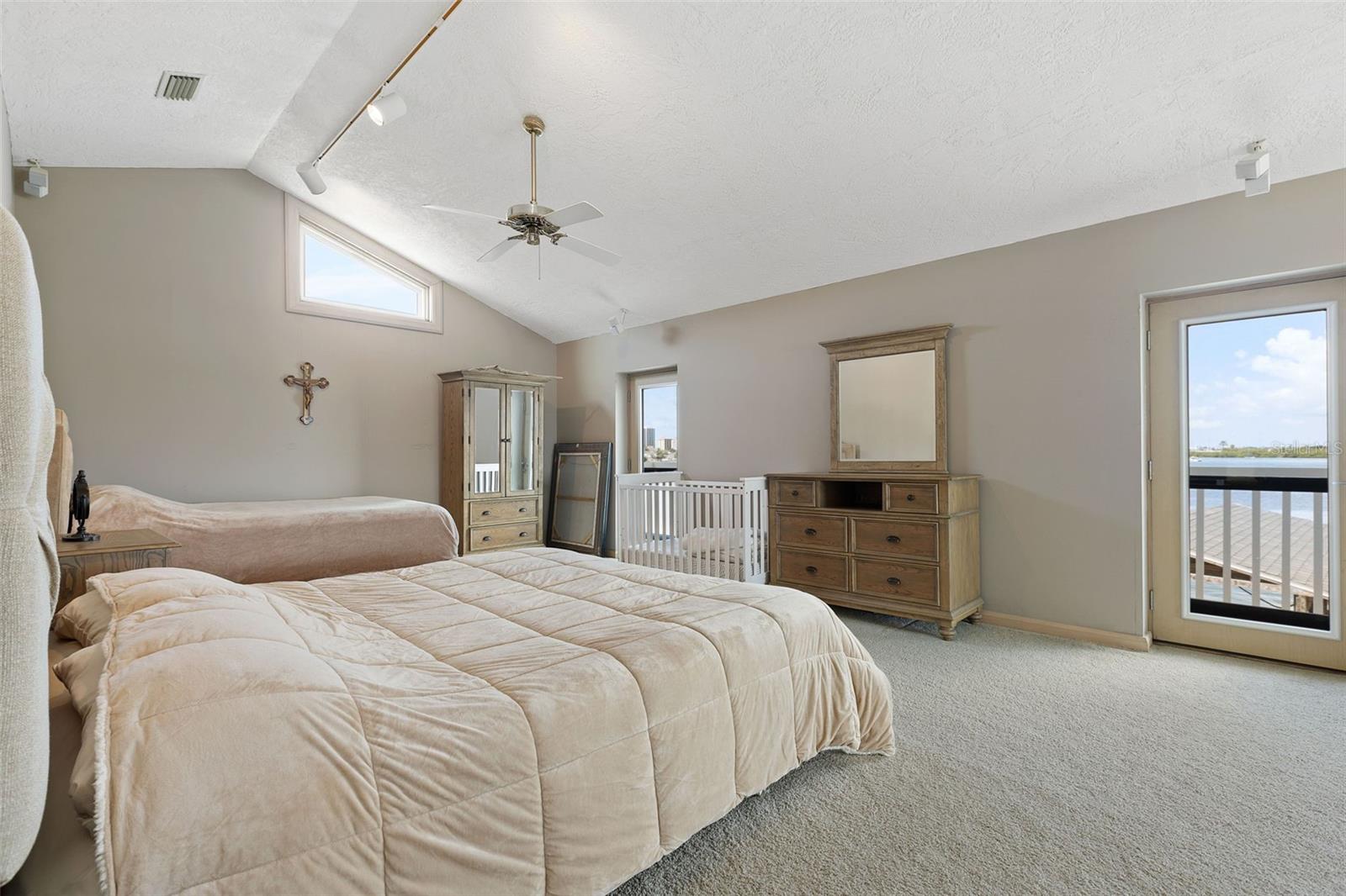290 BAYSIDE DR — photo 39