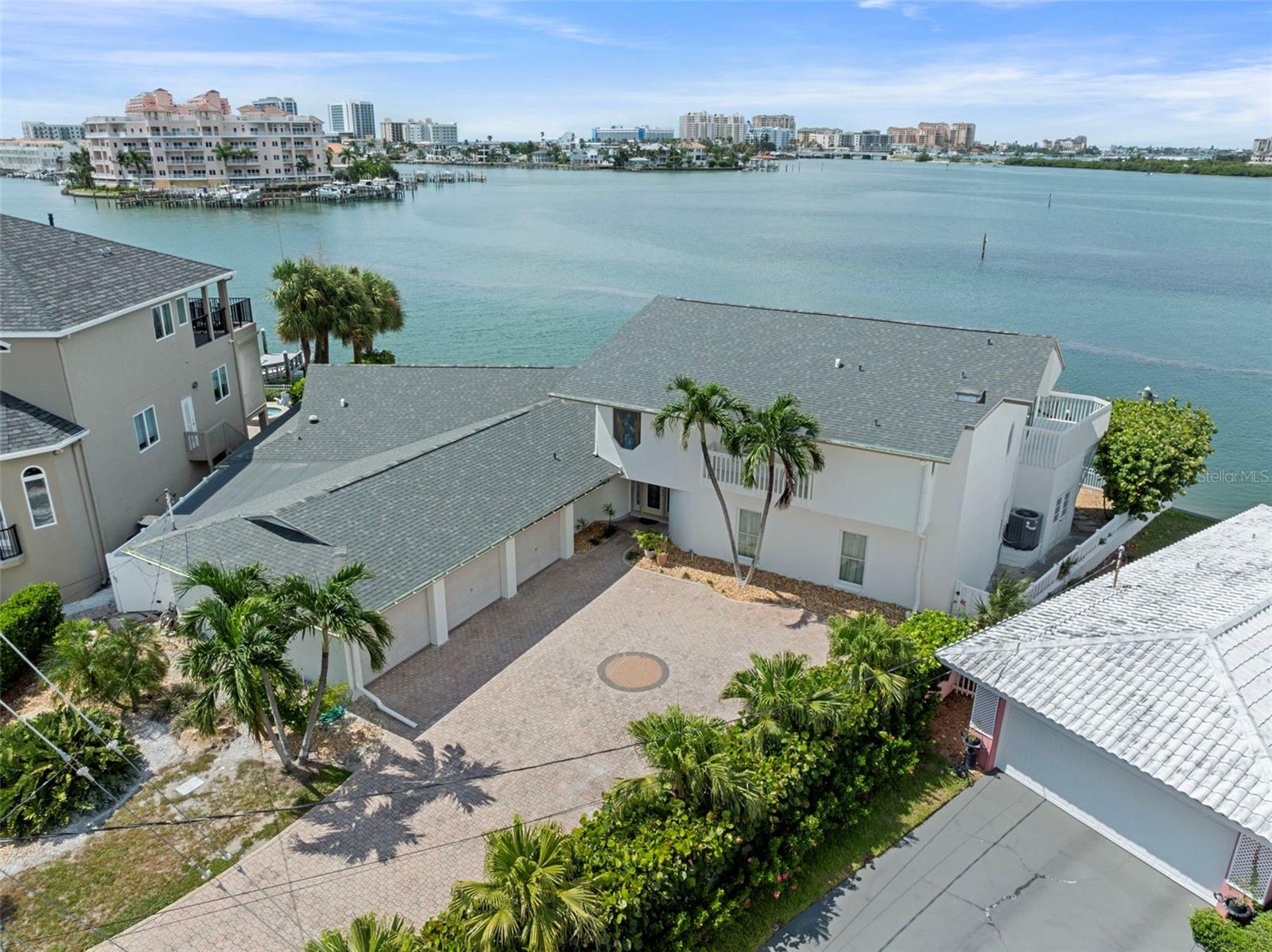 290 BAYSIDE DR — photo 4
