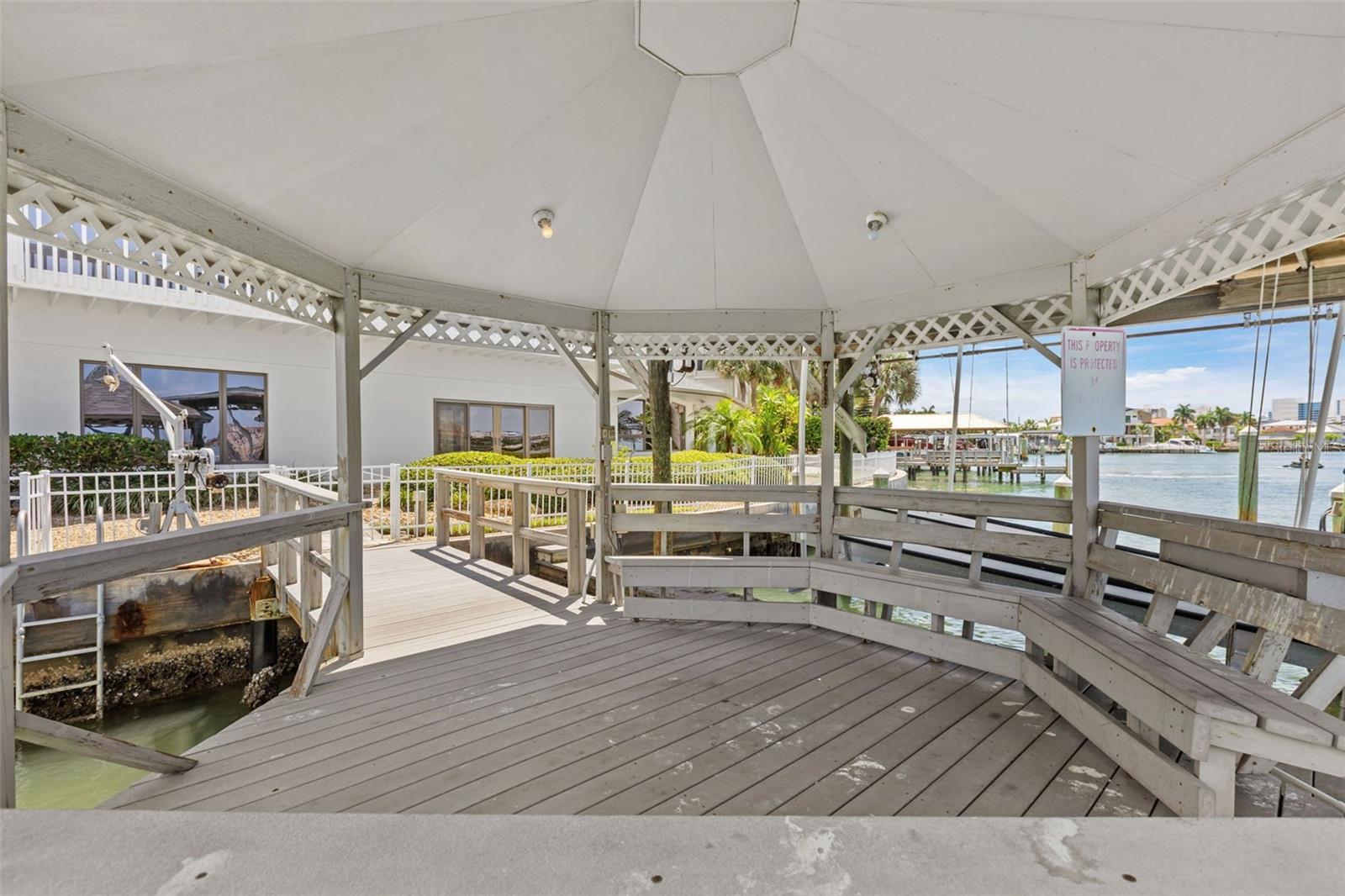 290 BAYSIDE DR — photo 61