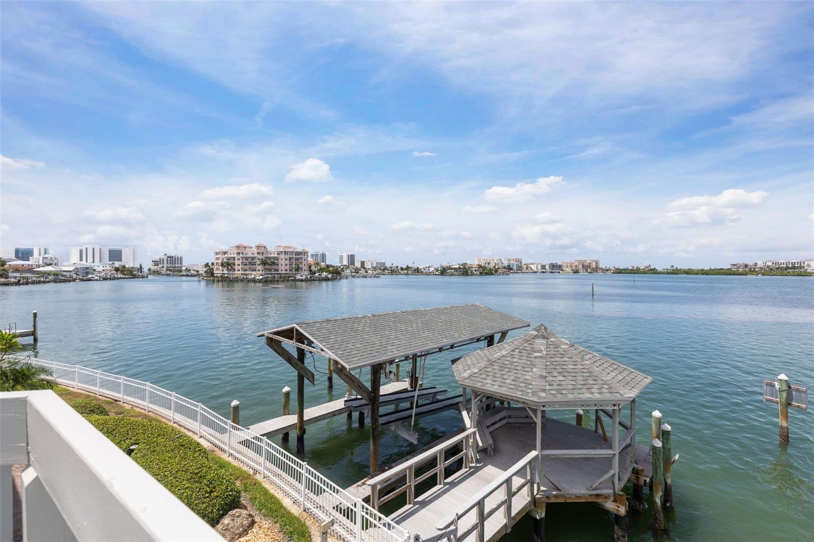 290 BAYSIDE DR — photo 6