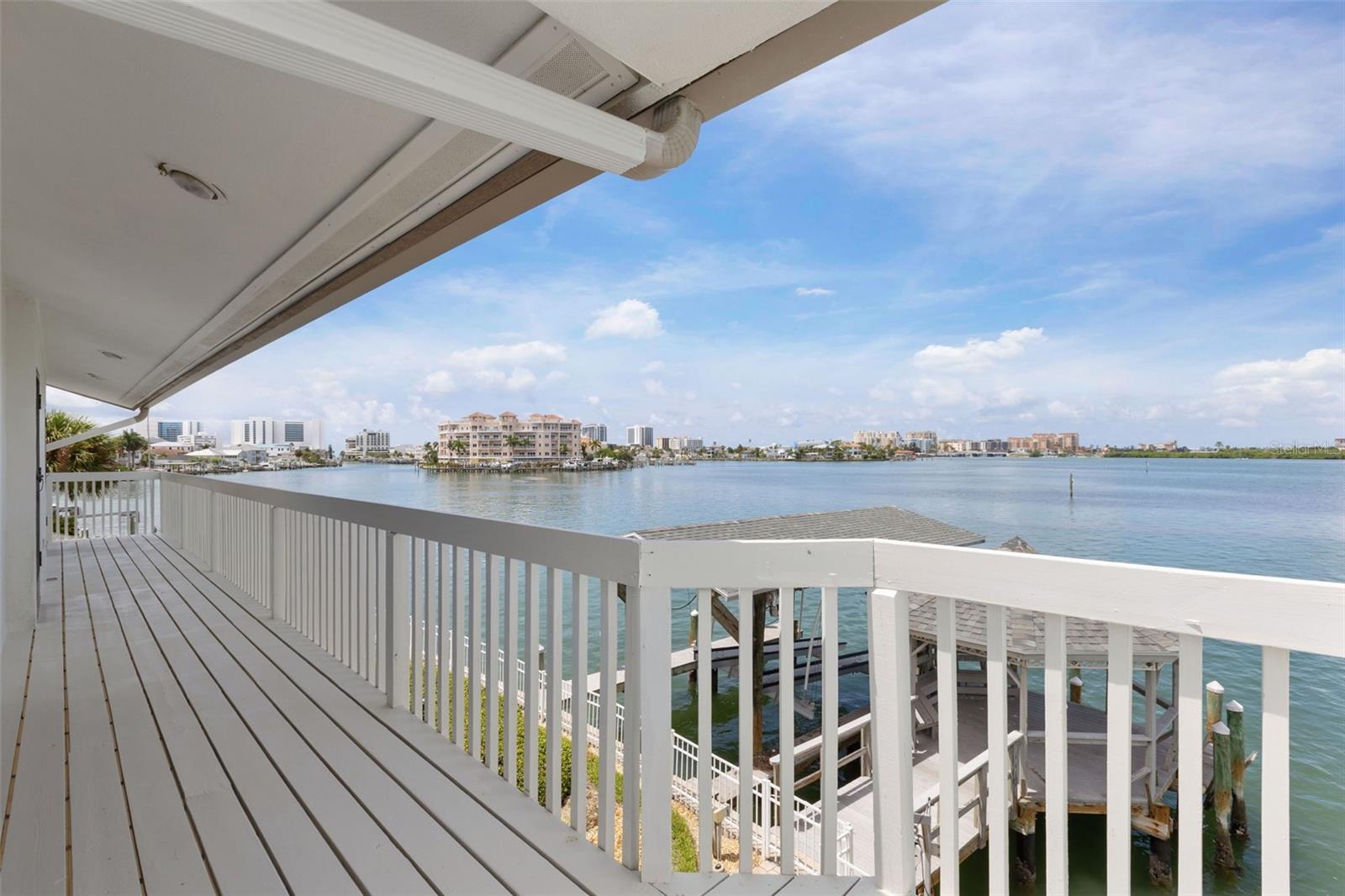 290 BAYSIDE DR — photo 44