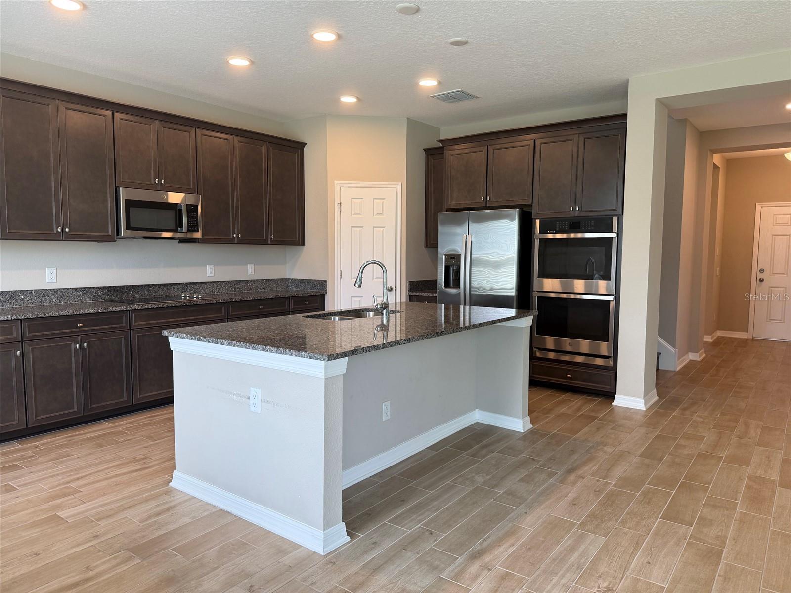 31954 SAPNA CHIME DR — photo 6