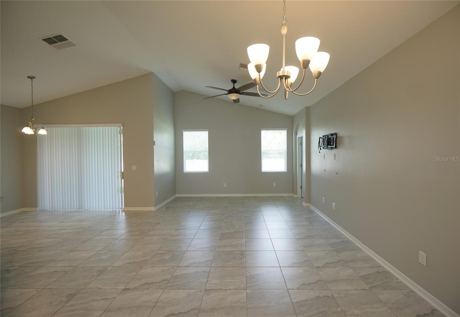 7076 GULF CYPRESS AVE — photo 6
