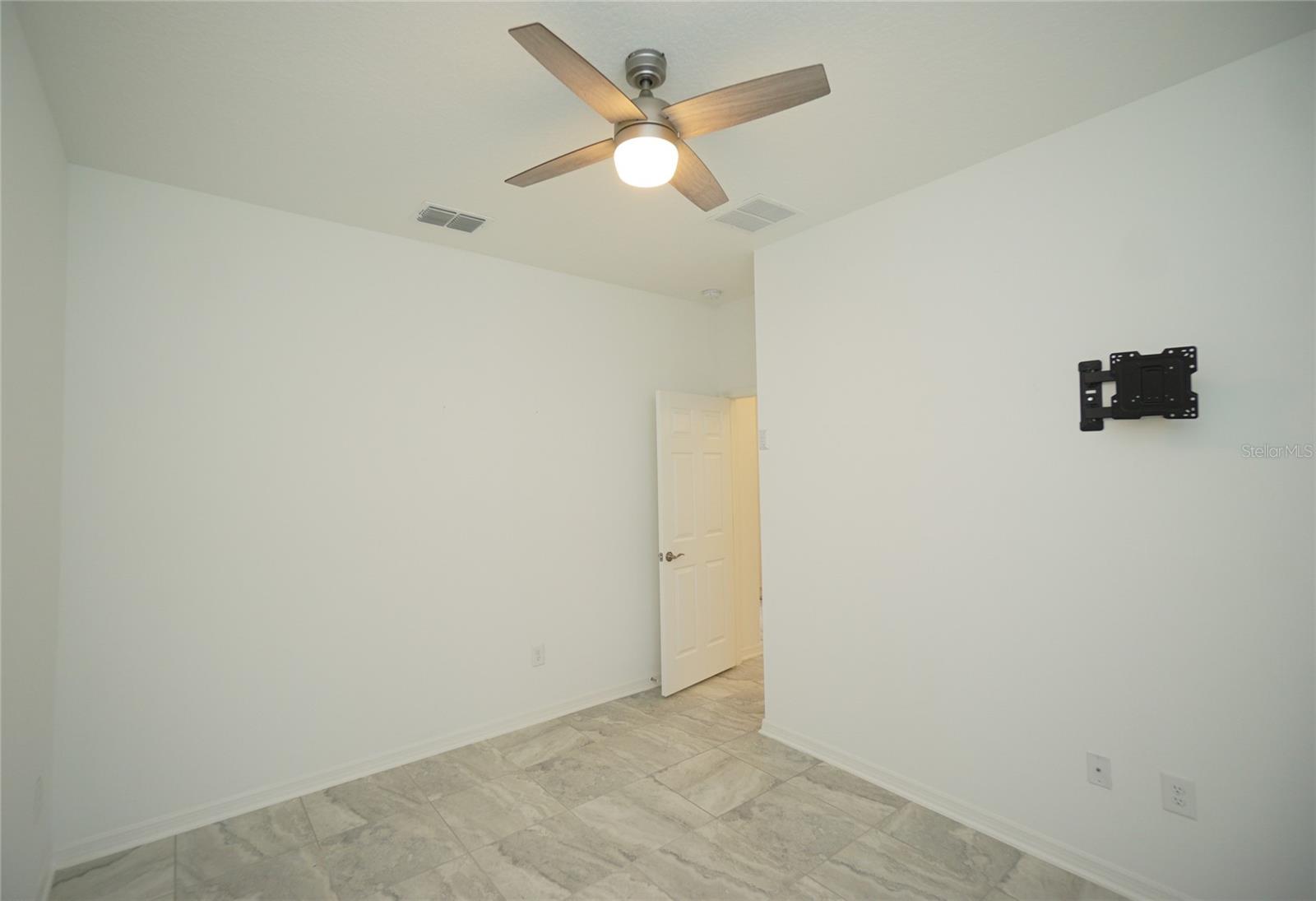 7076 GULF CYPRESS AVE — photo 24