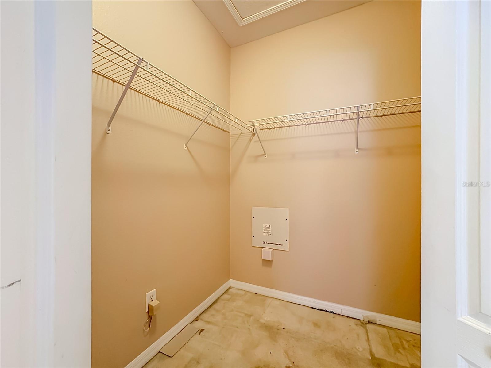 7931 CARRIAGE POINTE DR — photo 26