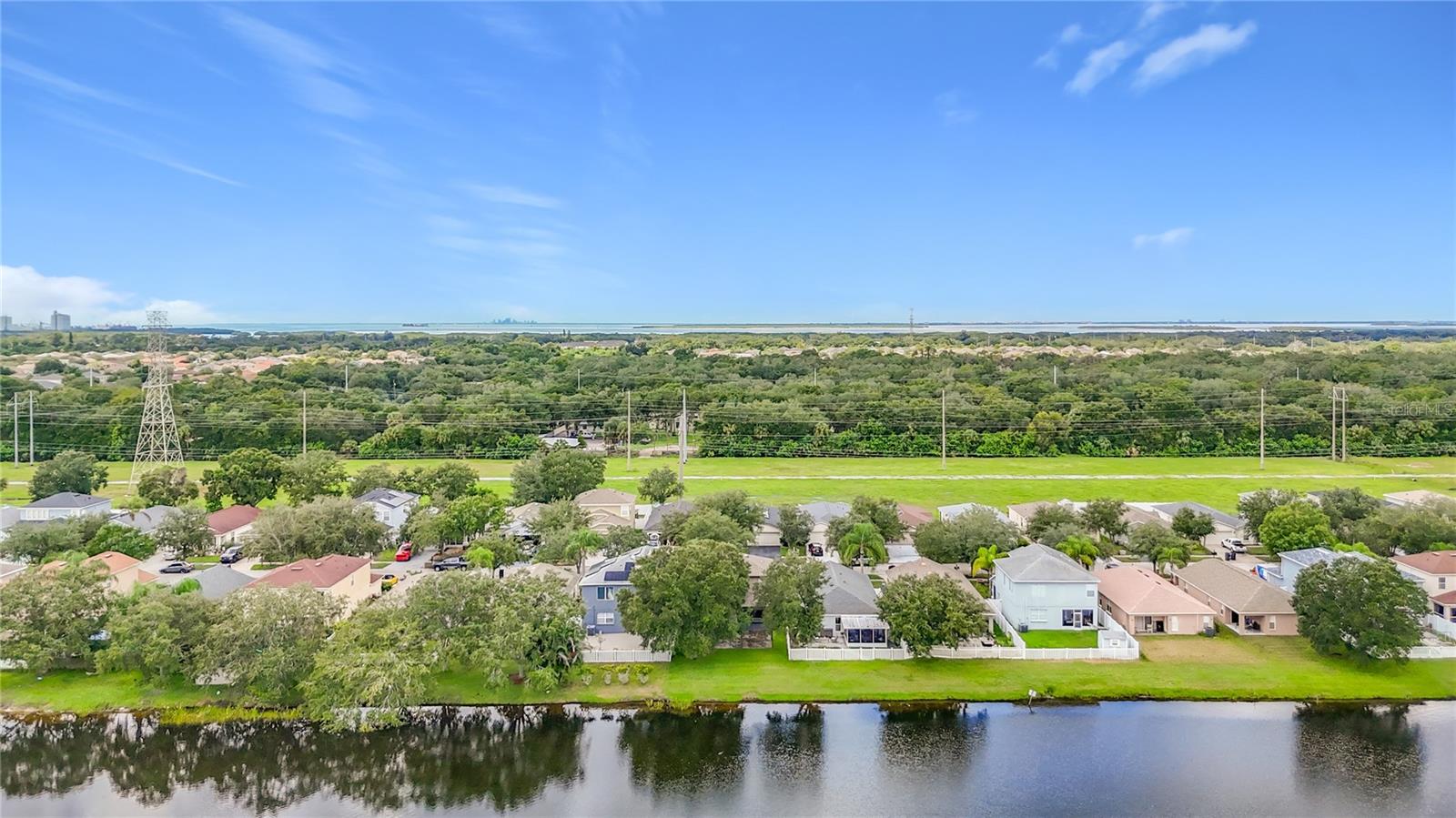 7931 CARRIAGE POINTE DR — photo 59