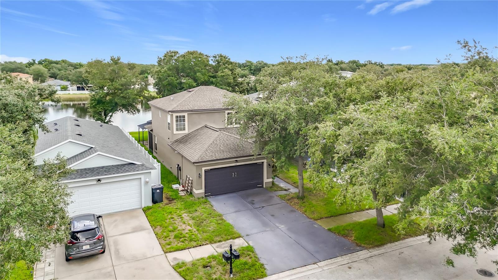 7931 CARRIAGE POINTE DR — photo 43