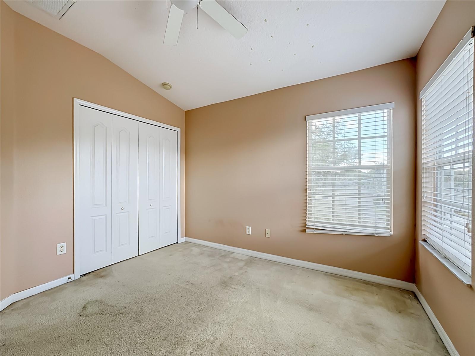 7931 CARRIAGE POINTE DR — photo 35