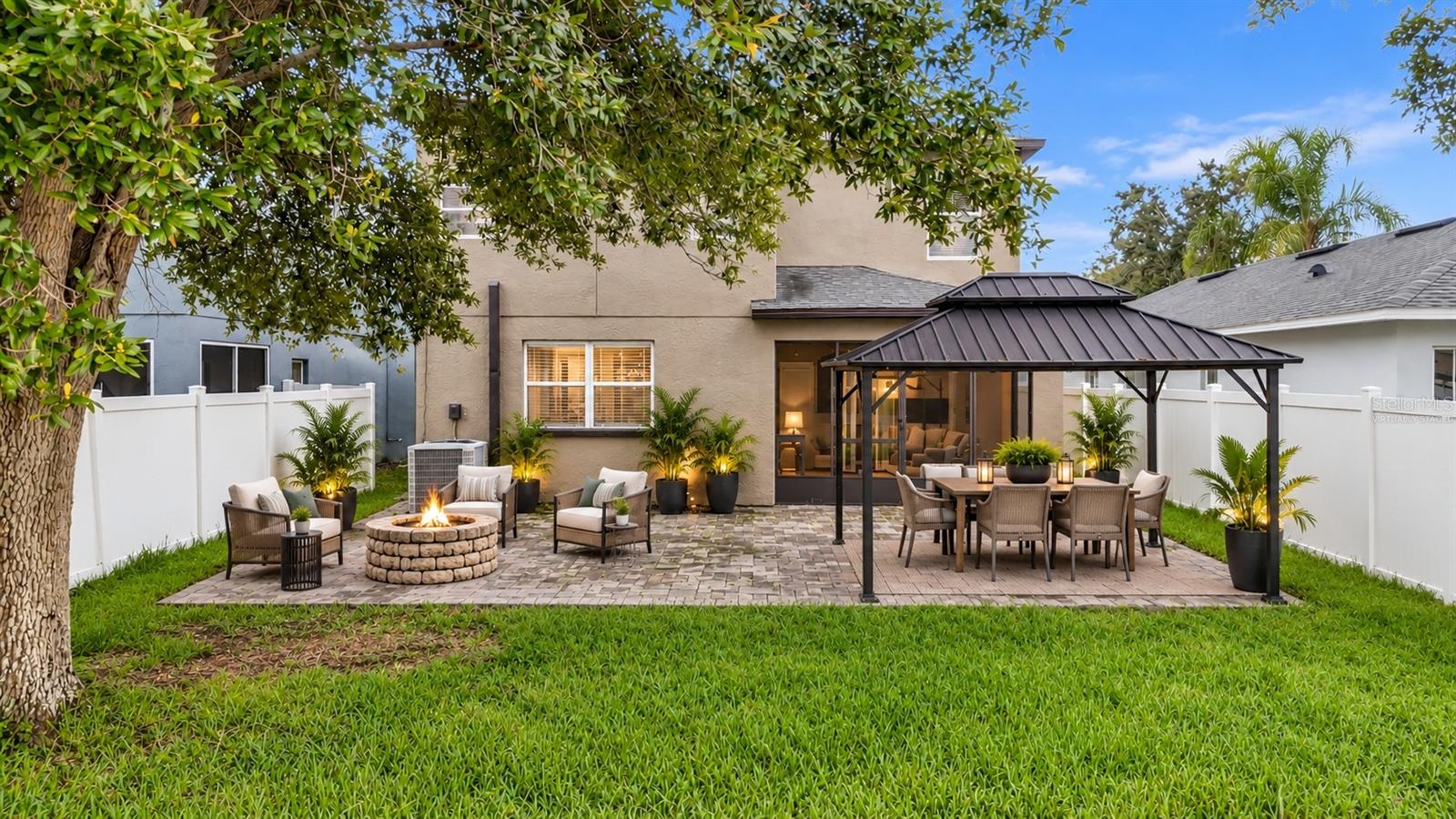 7931 CARRIAGE POINTE DR — photo 6