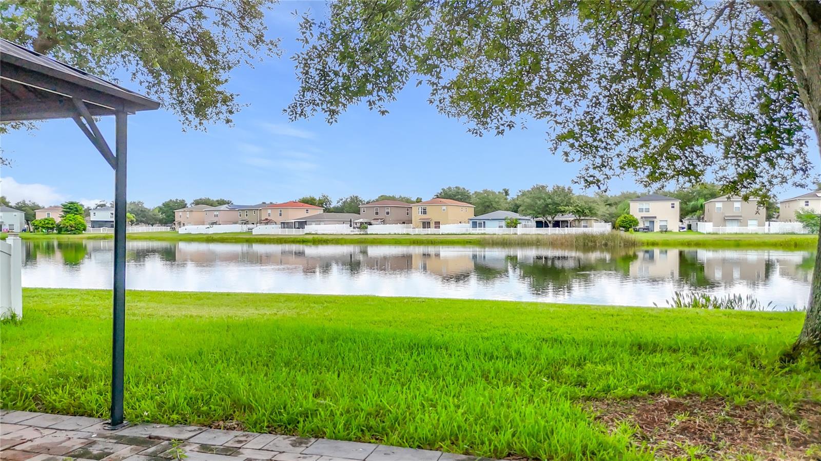 7931 CARRIAGE POINTE DR — photo 8