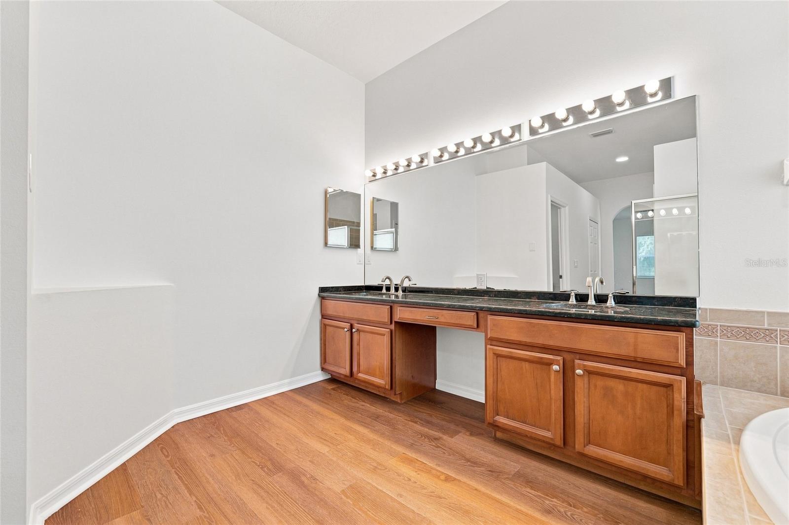 30608 PECAN VALLEY LOOP — photo 25