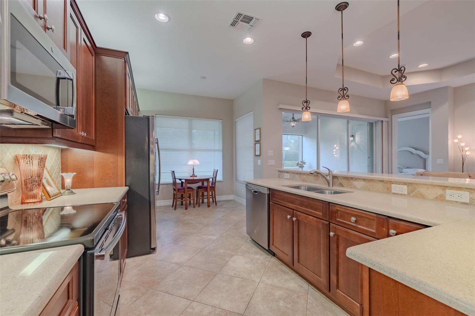 16126 CEDAR KEY DR — photo 33
