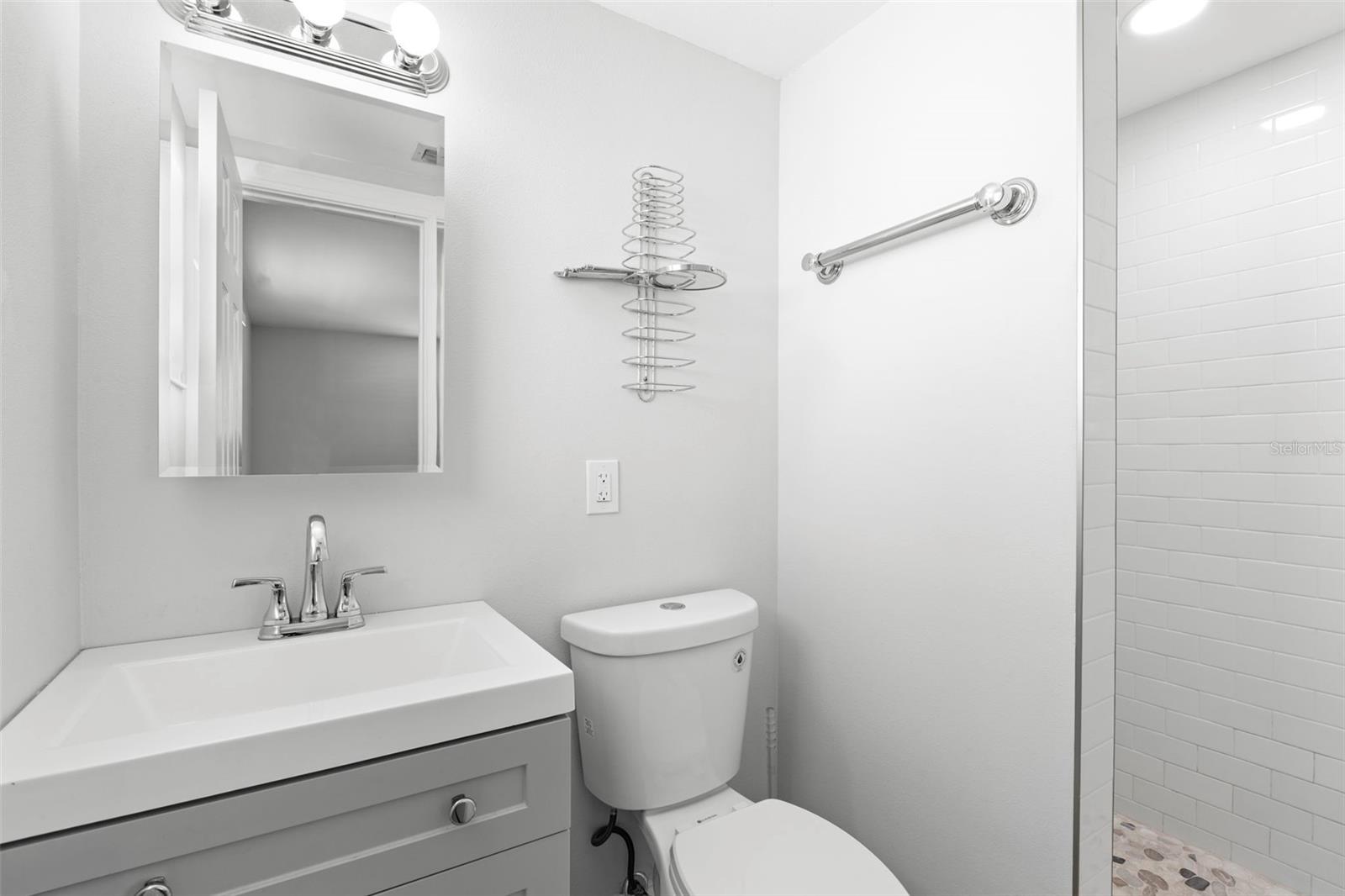 6100 WOODROW WILSON BLVD NE — photo 19