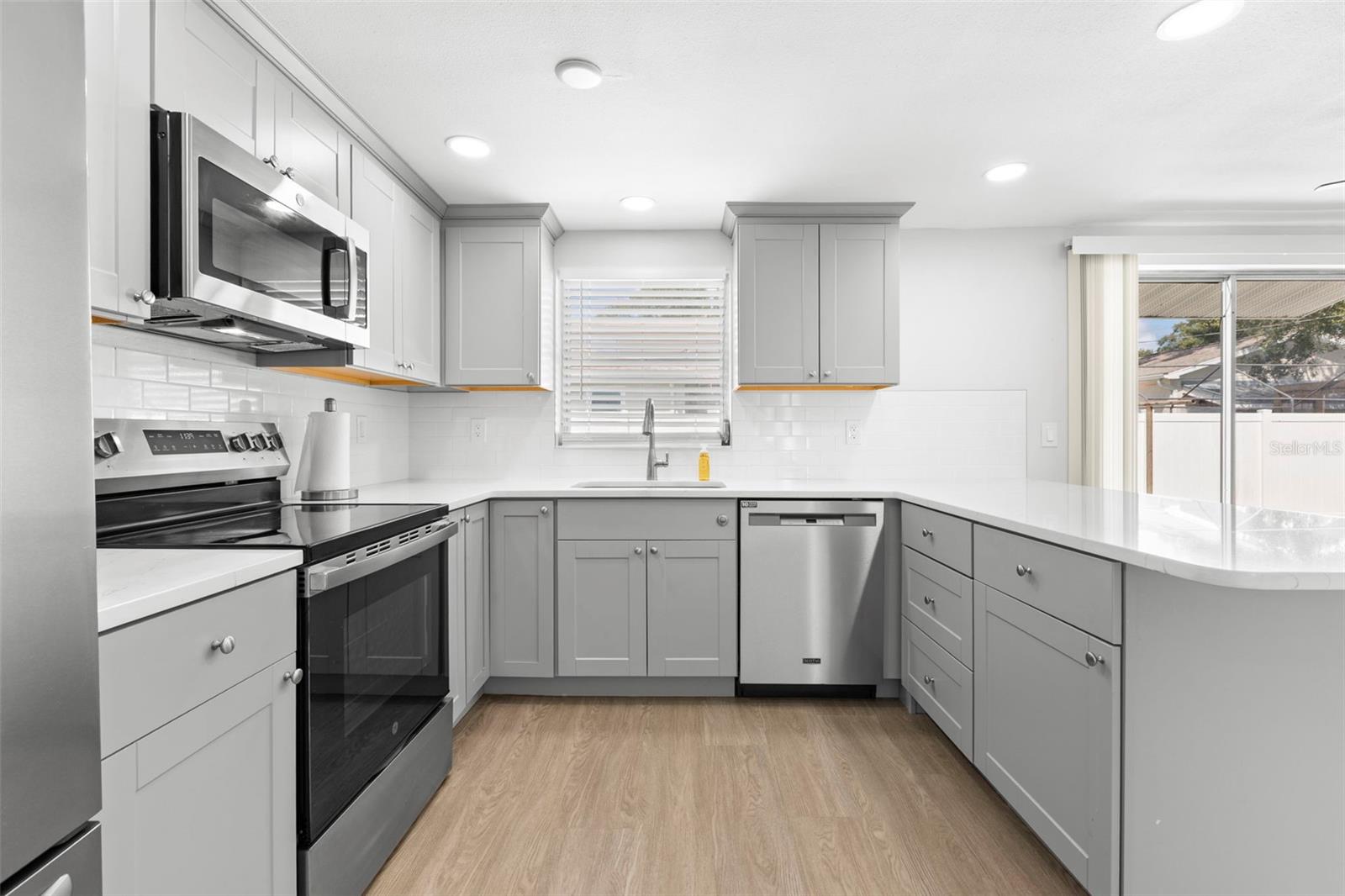 6100 WOODROW WILSON BLVD NE — photo 11