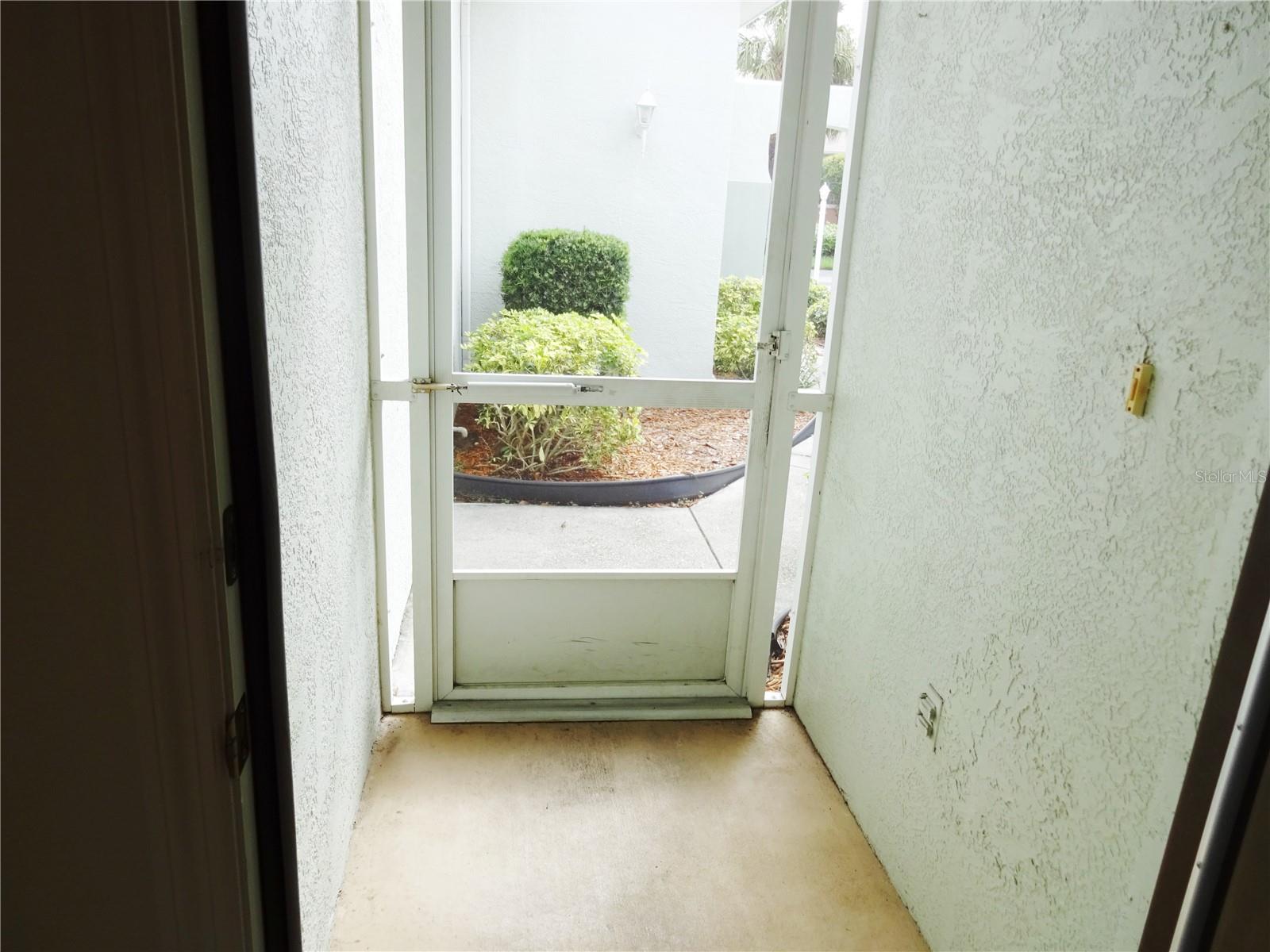 735 TREMONT GREENS LN #48 — photo 3