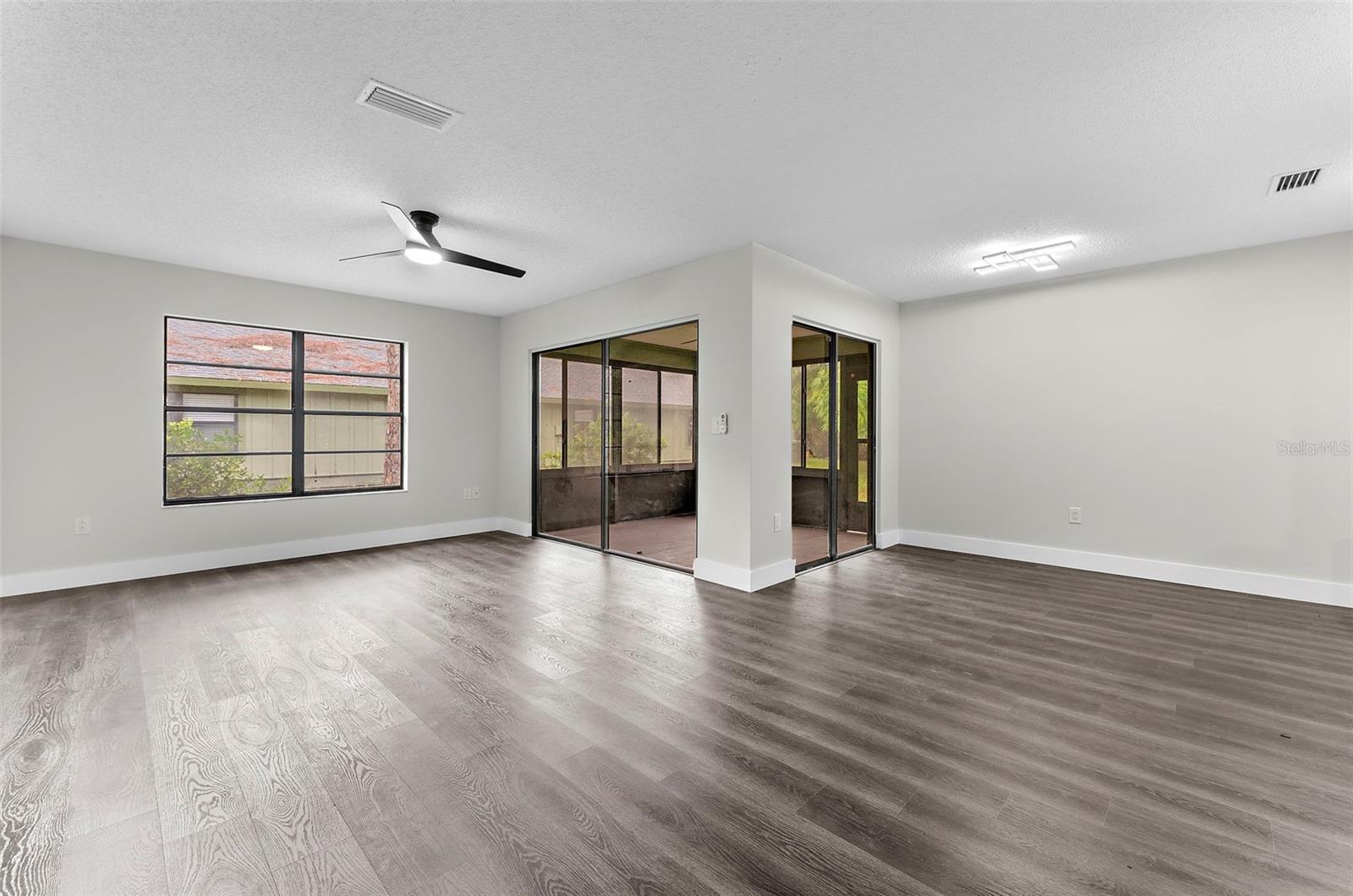 5014 BARRINGTON CIR #2102 — photo 5