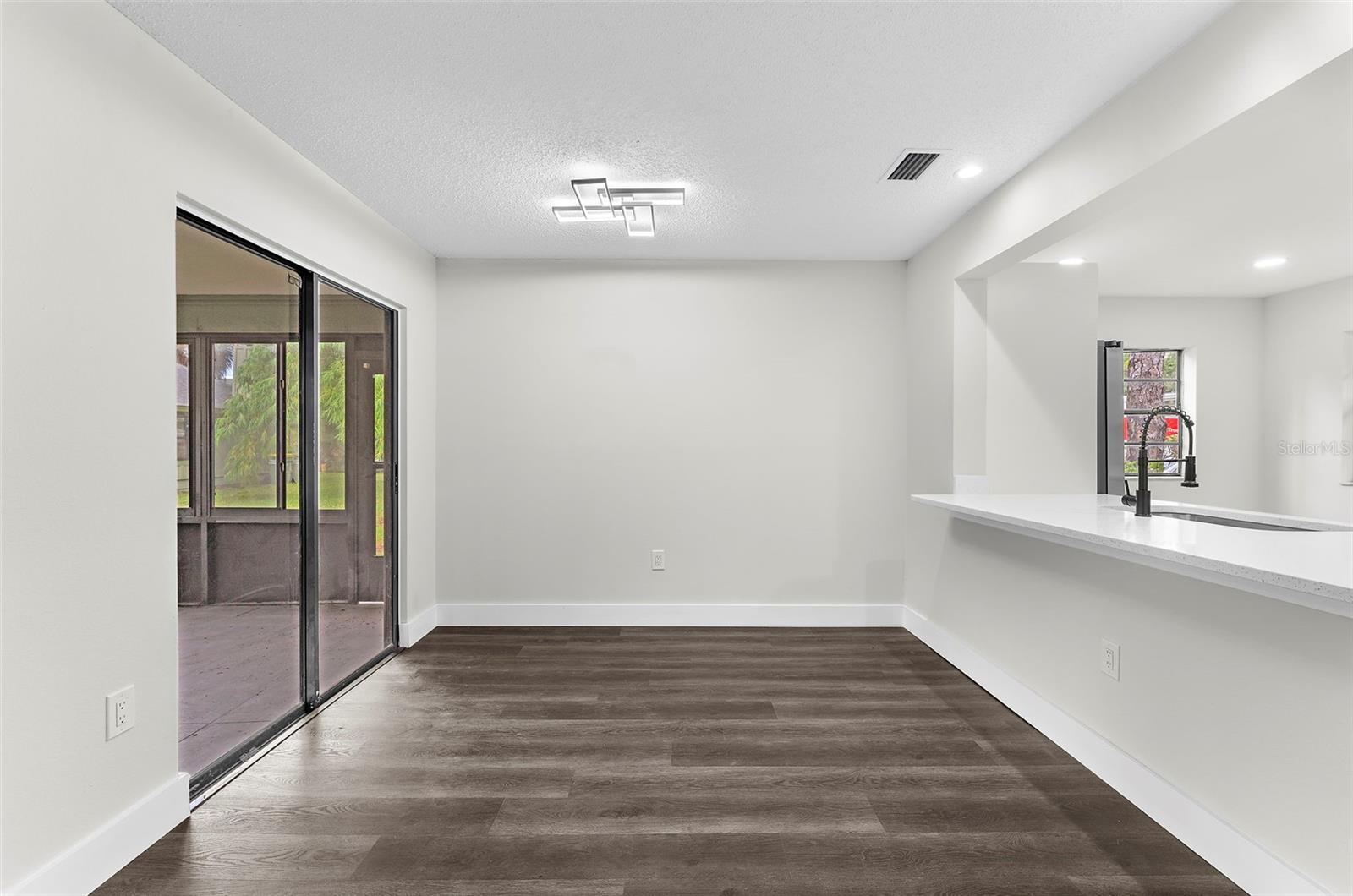 5014 BARRINGTON CIR #2102 — photo 8