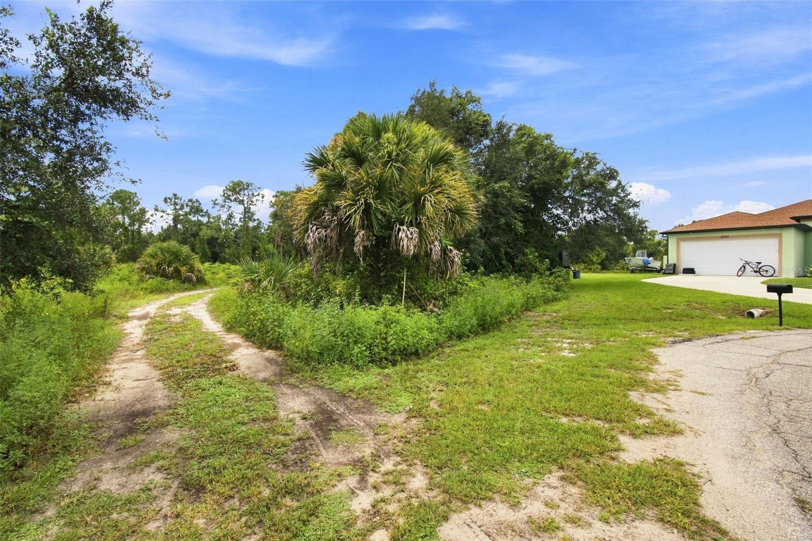 PEALE CIR — photo 10