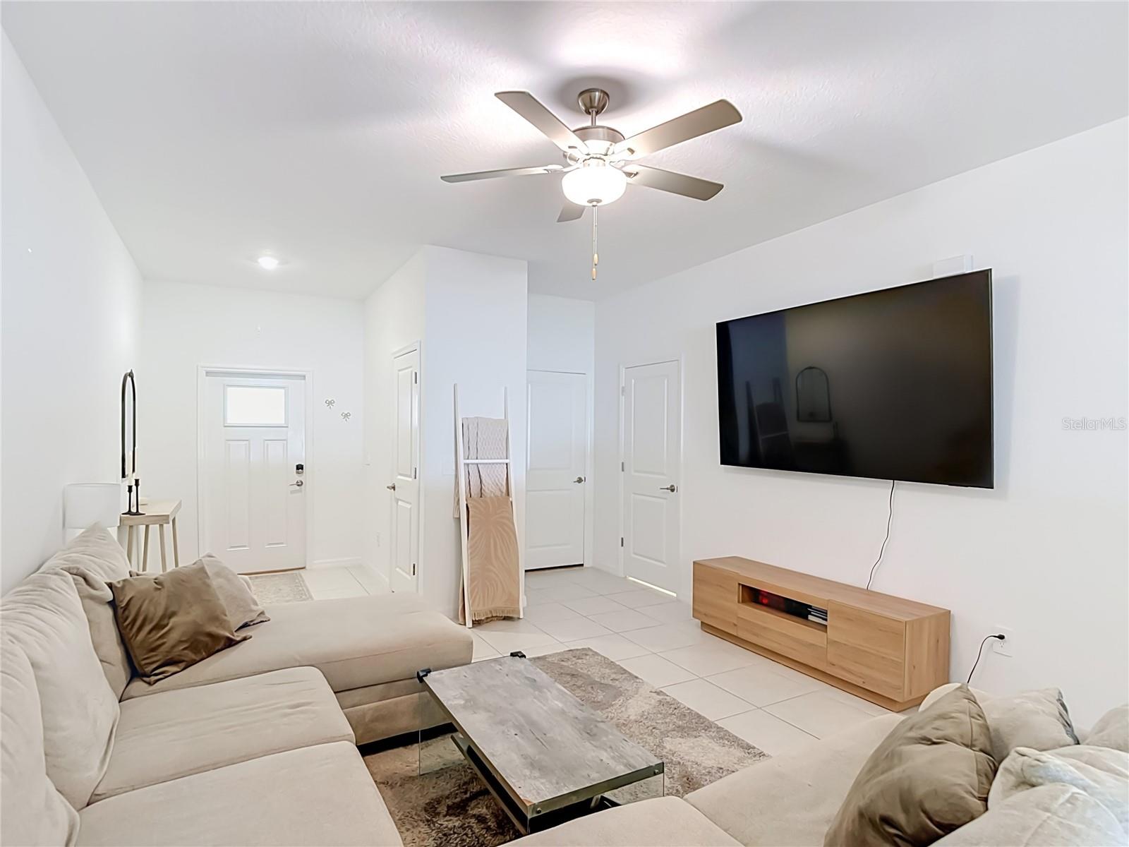 6279 SHINER ST — photo 11