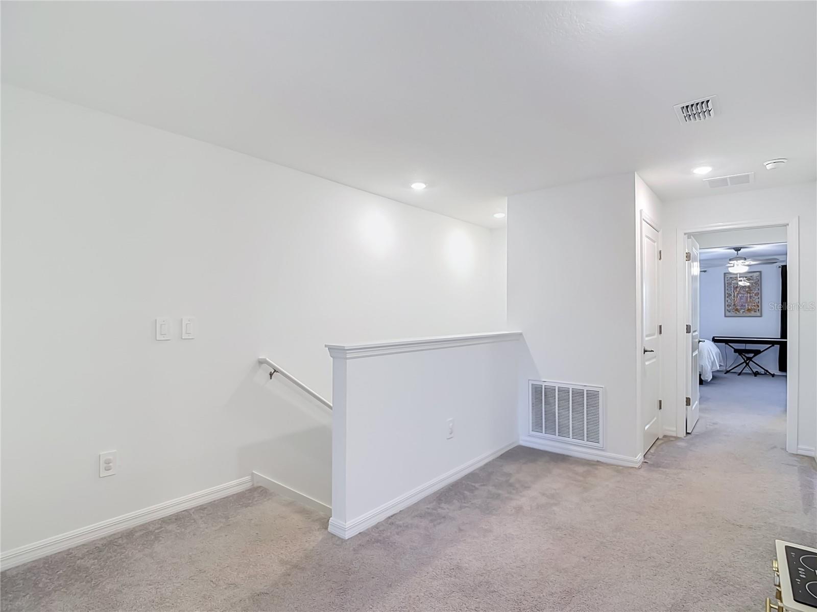 6279 SHINER ST — photo 22