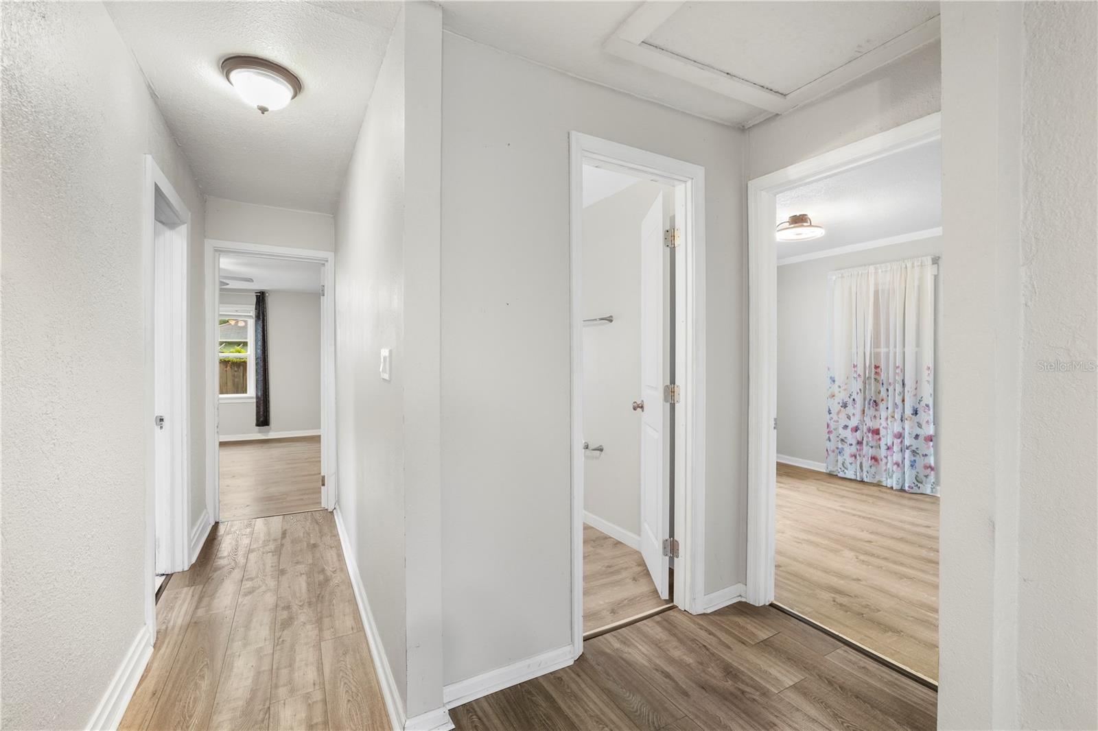 1717 W MOHAWK AVE — photo 15