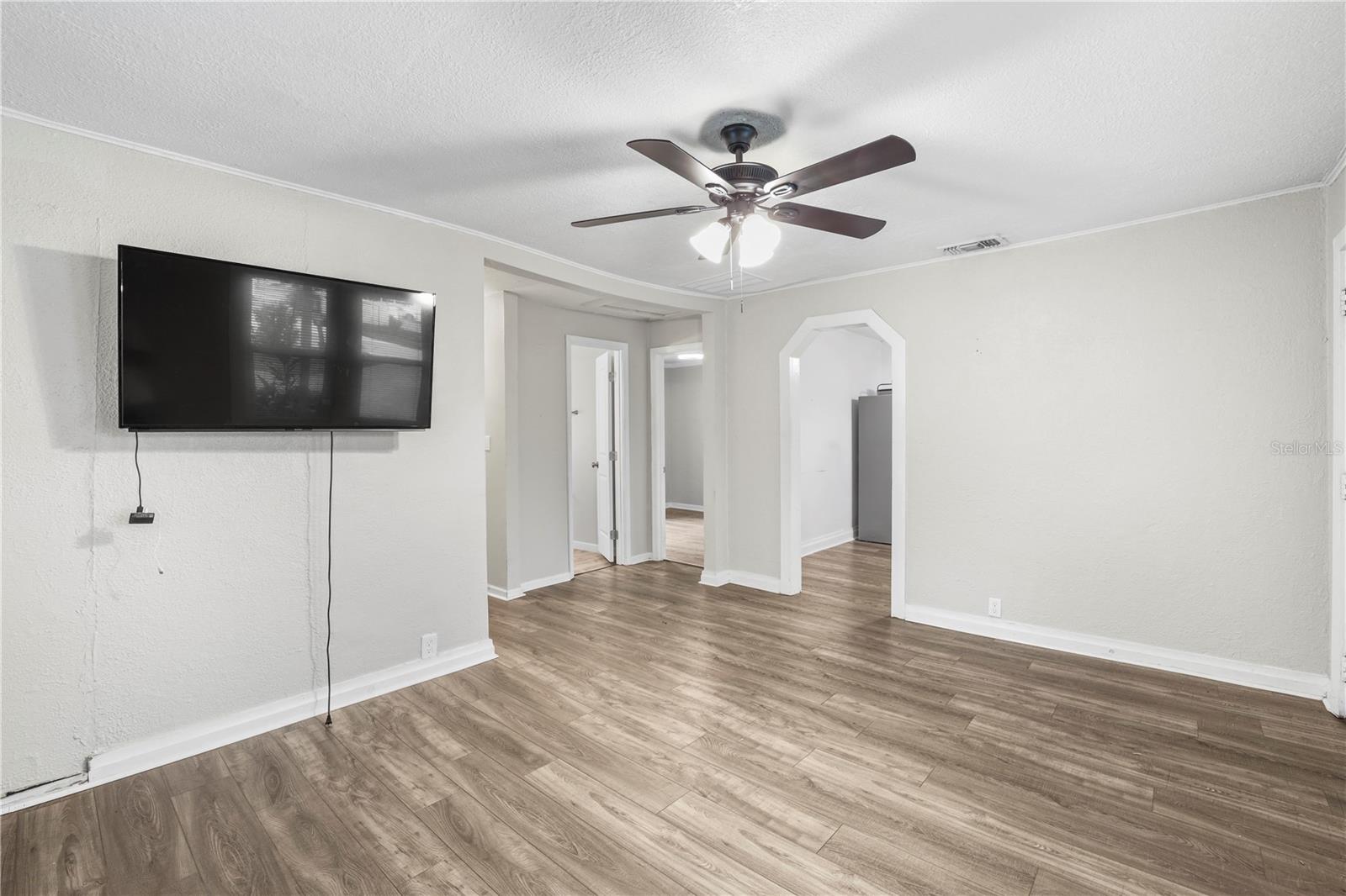 1717 W MOHAWK AVE — photo 7