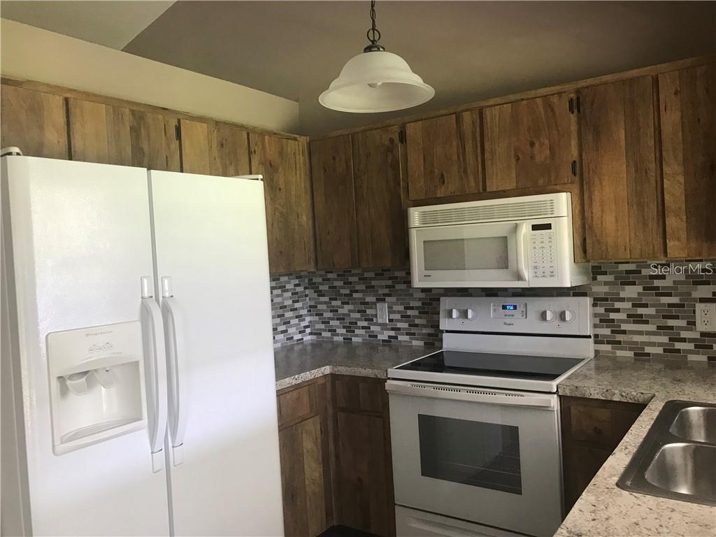 1001 JOHNSON LOOP — photo 6