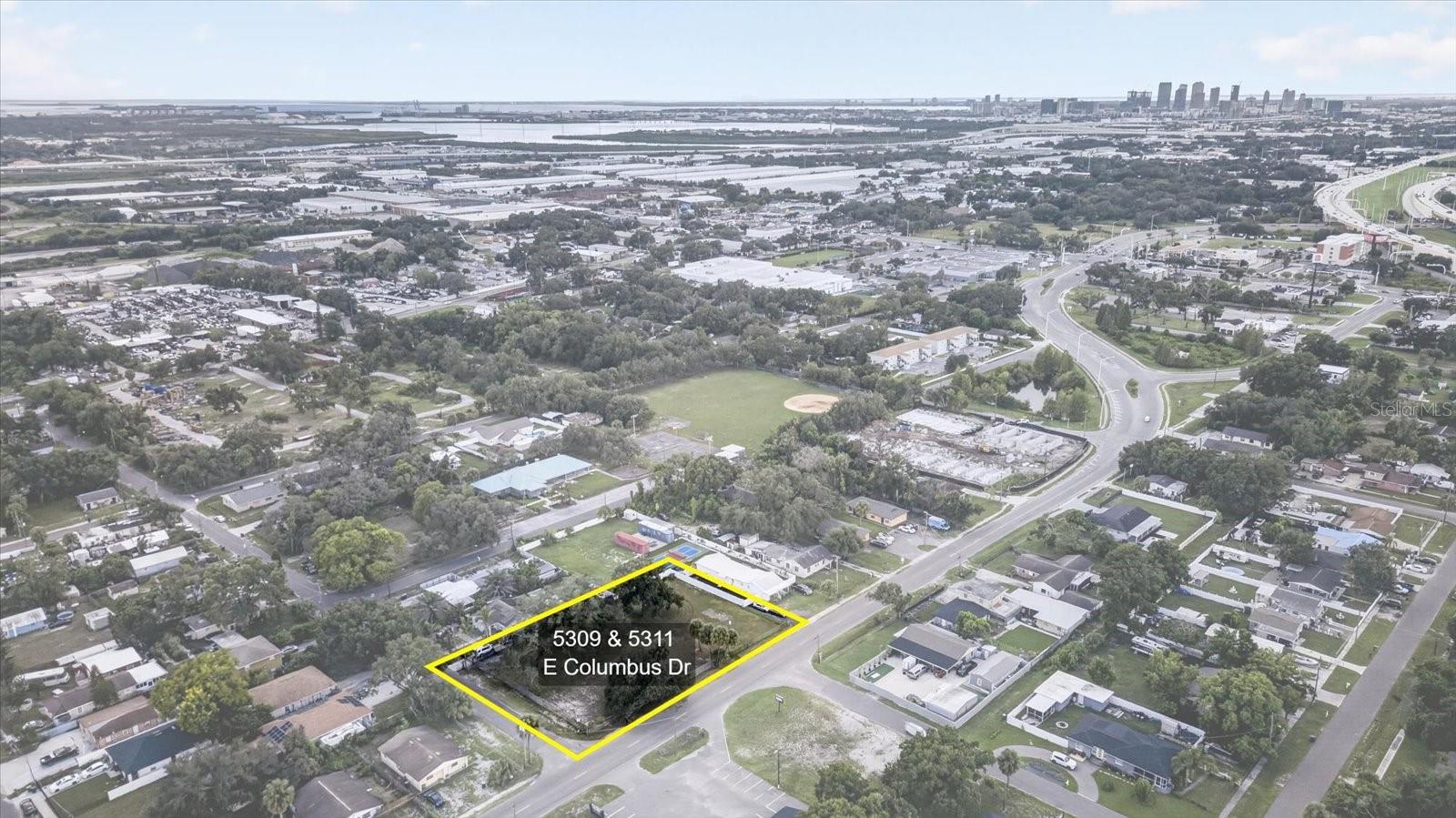 5309 E COLUMBUS DR — photo 5