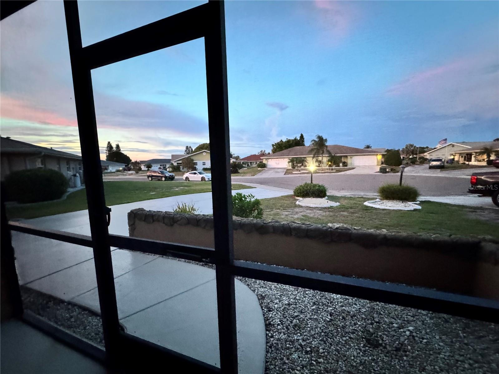 1008 YELLOWBIRD PL — photo 9