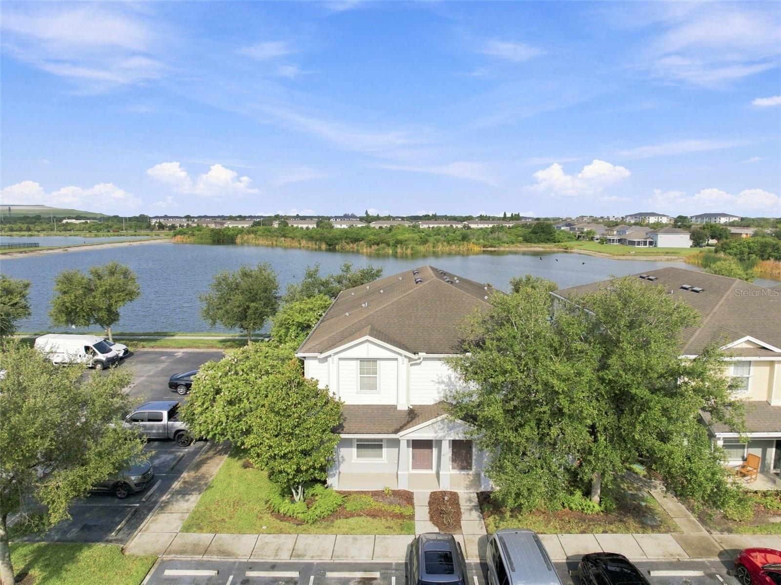 4755 SOMERSET HILL LN — photo 2