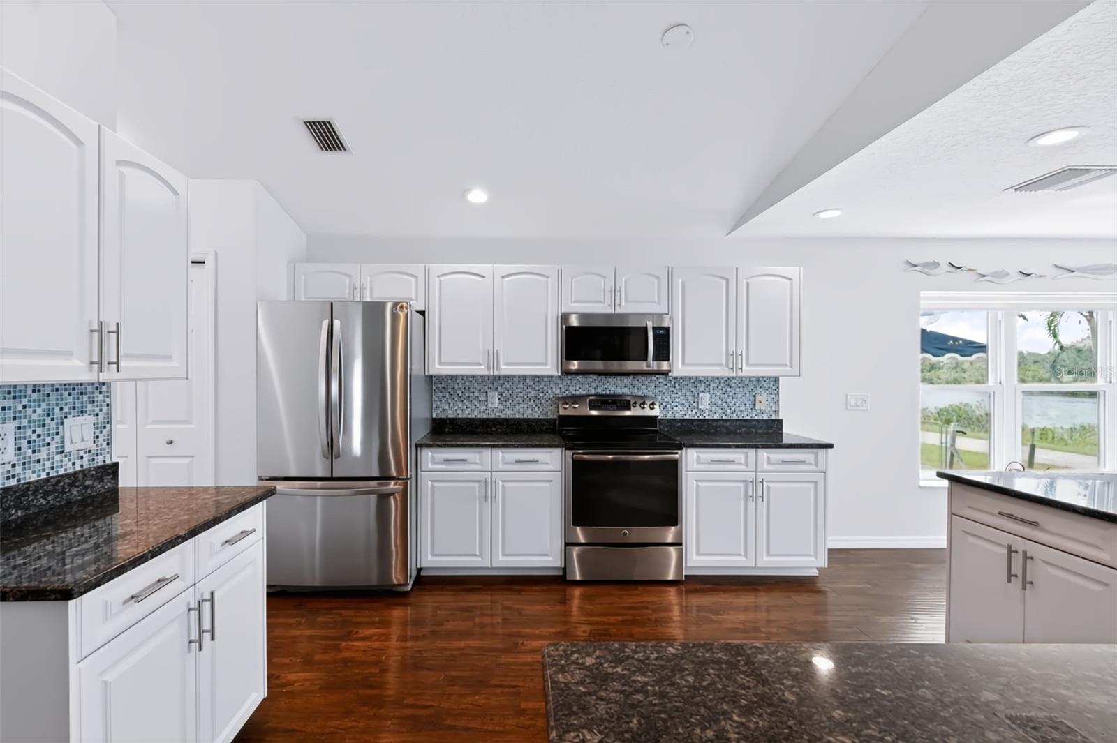 534 CANAL WAY — photo 28