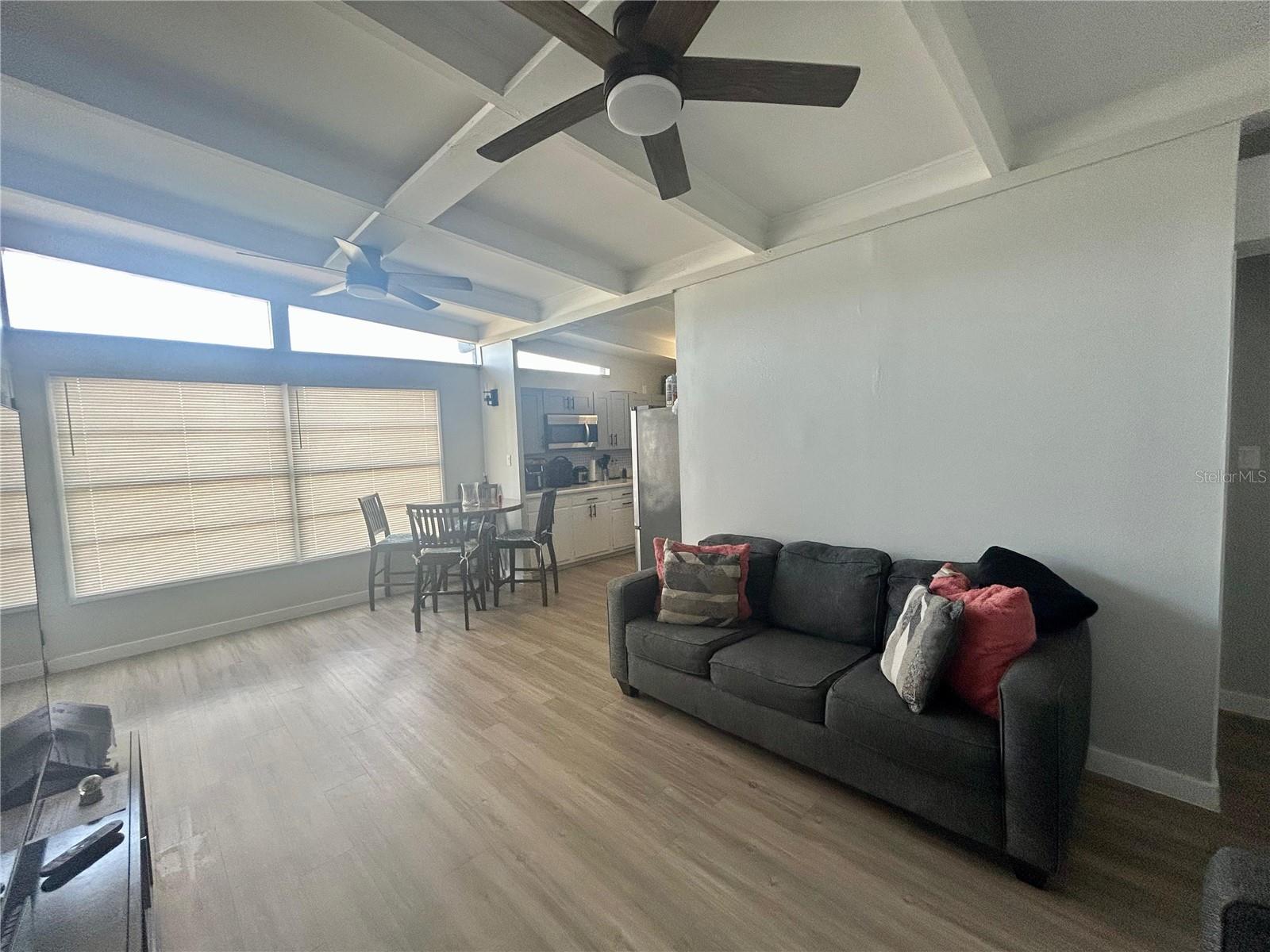 7615 LAVENDER LN — photo 8
