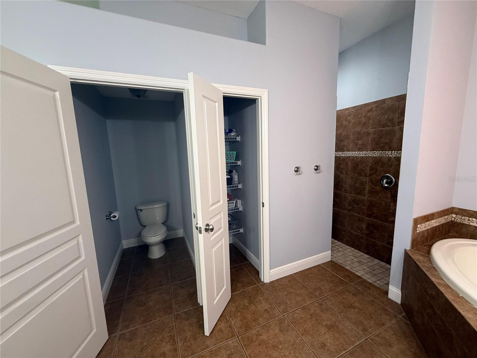 6317 BARTON RD — photo 18