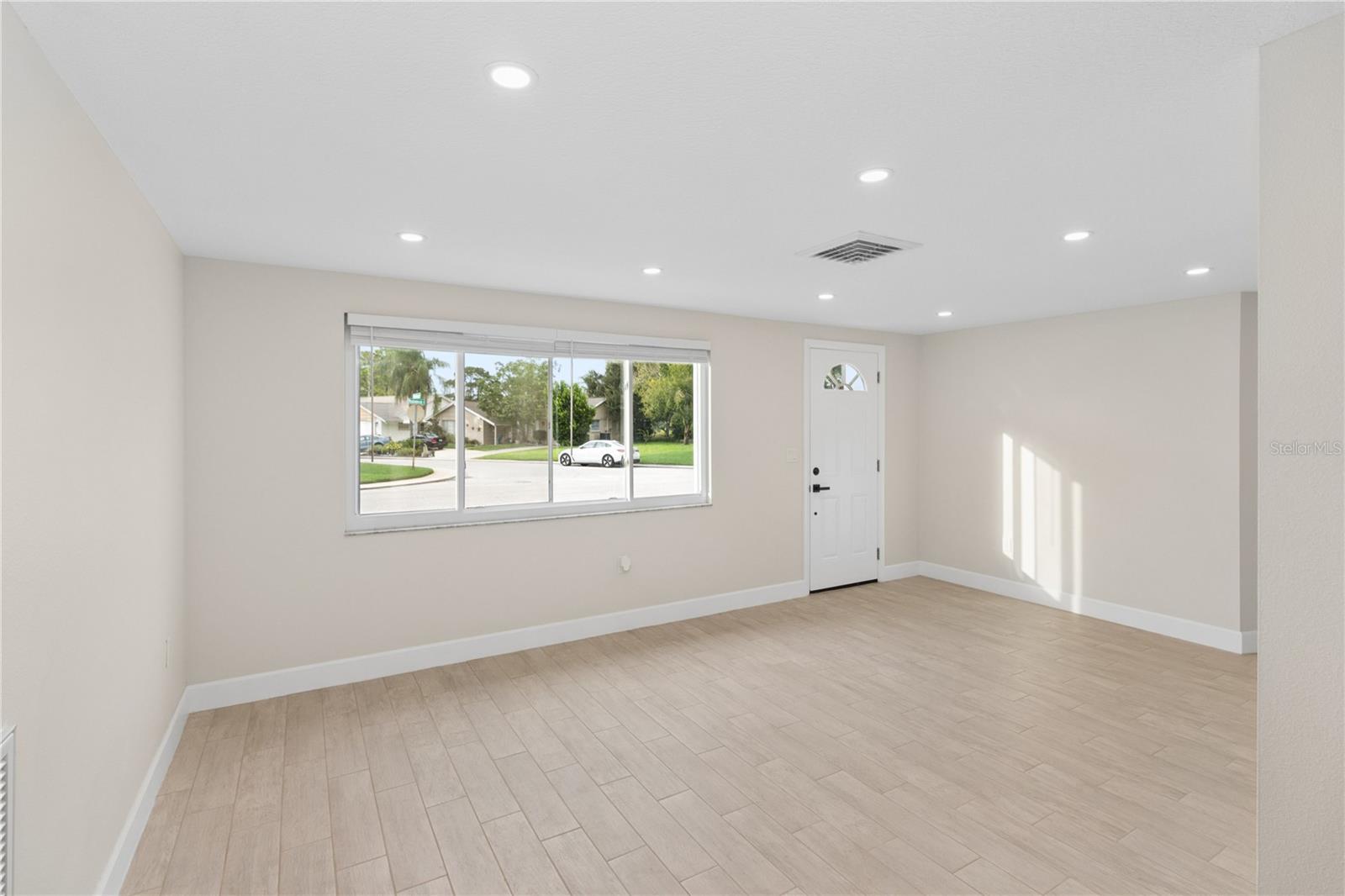 12220 MEADOWBROOK LN — photo 14