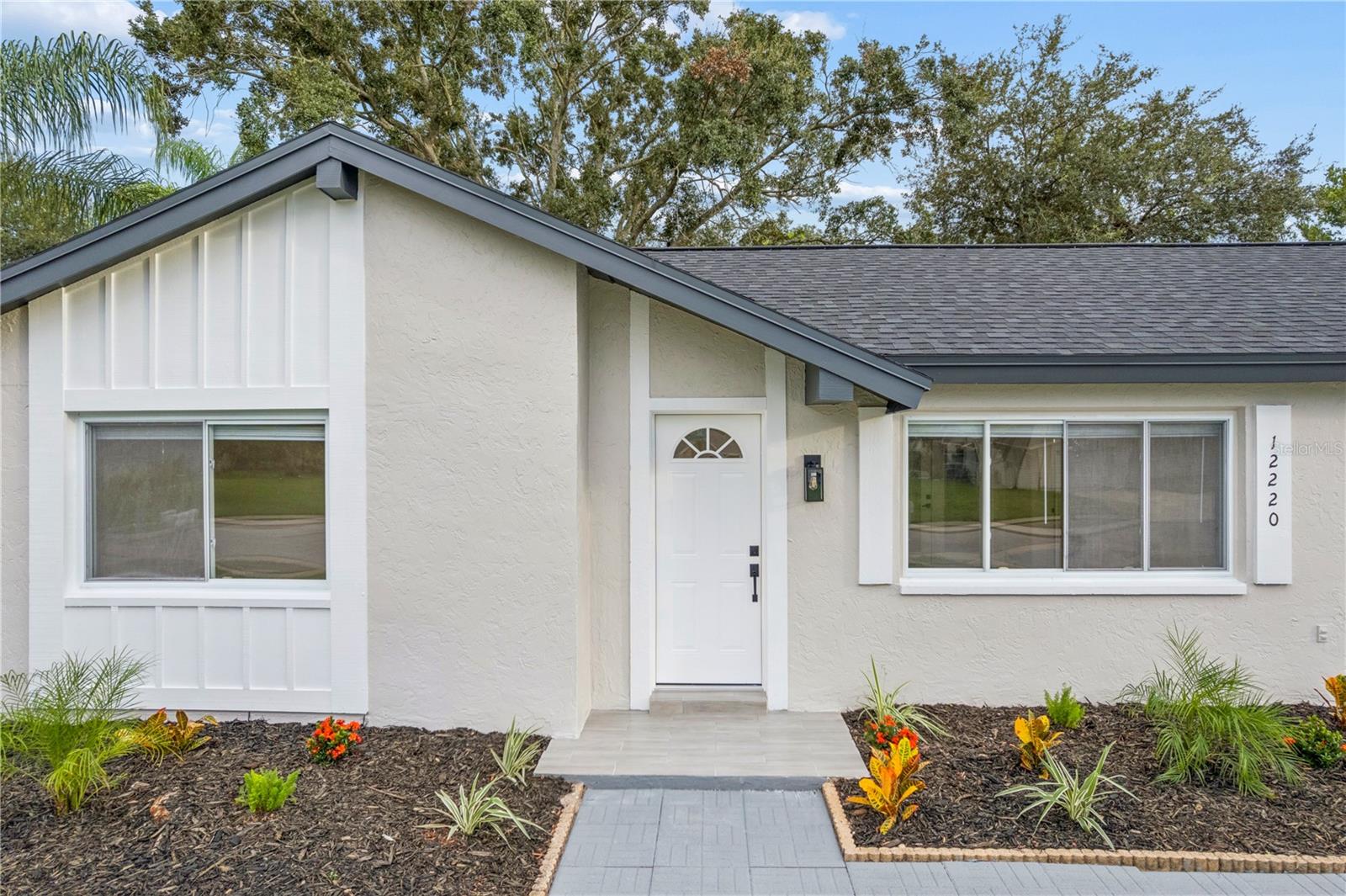 12220 MEADOWBROOK LN — photo 5