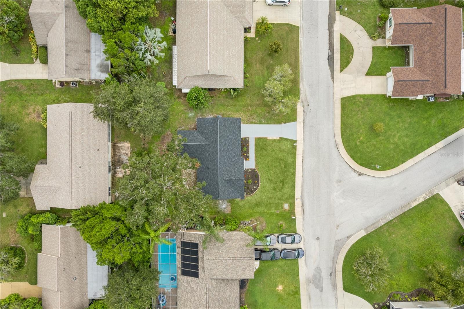 12220 MEADOWBROOK LN — photo 35