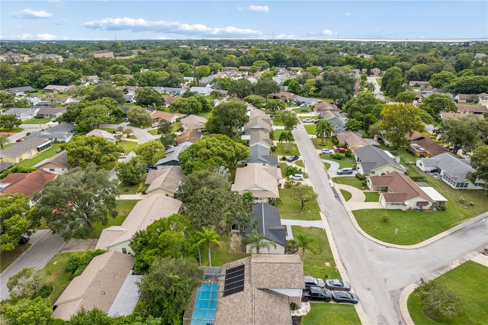 12220 MEADOWBROOK LN — photo 31