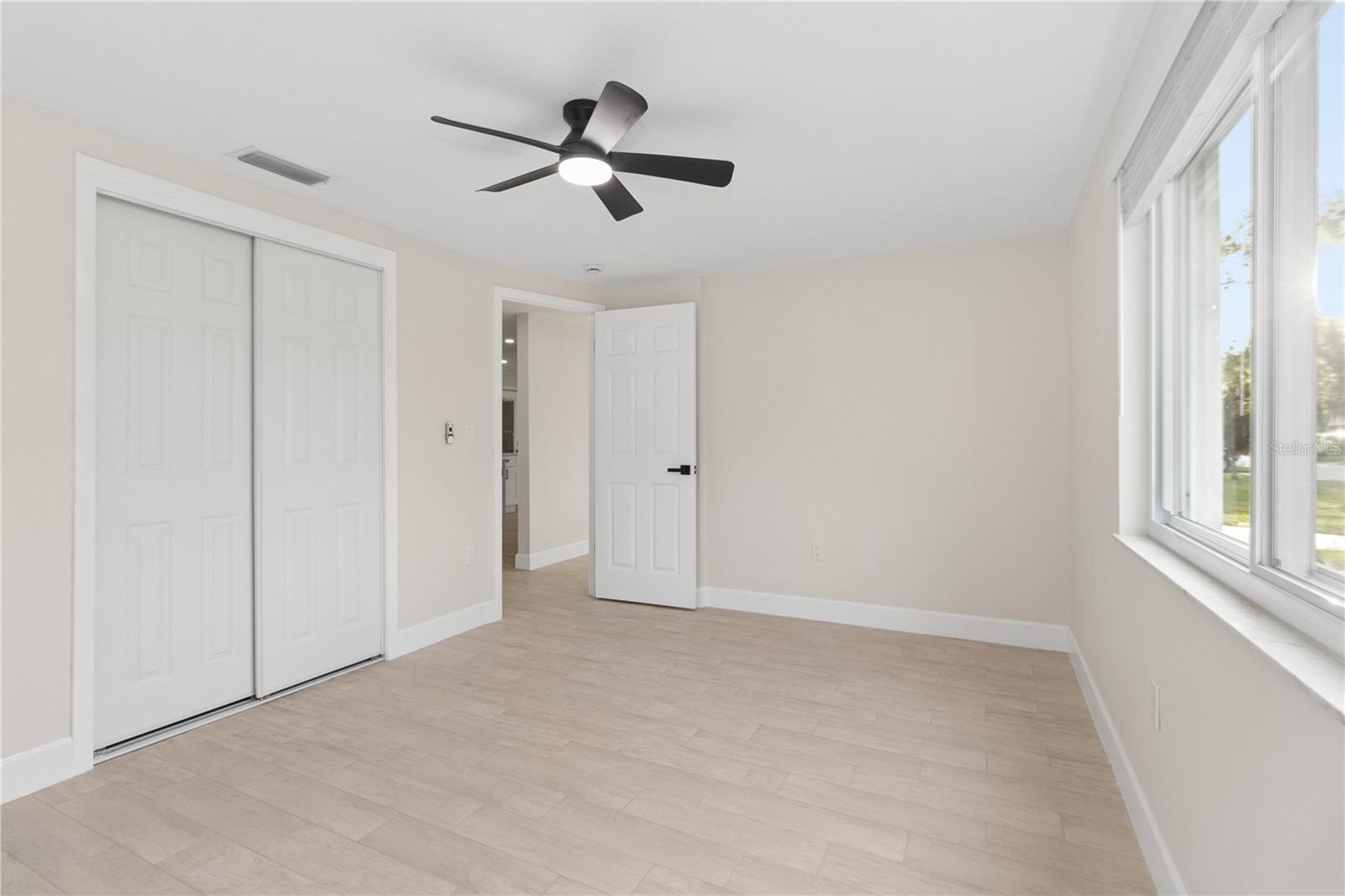 12220 MEADOWBROOK LN — photo 24