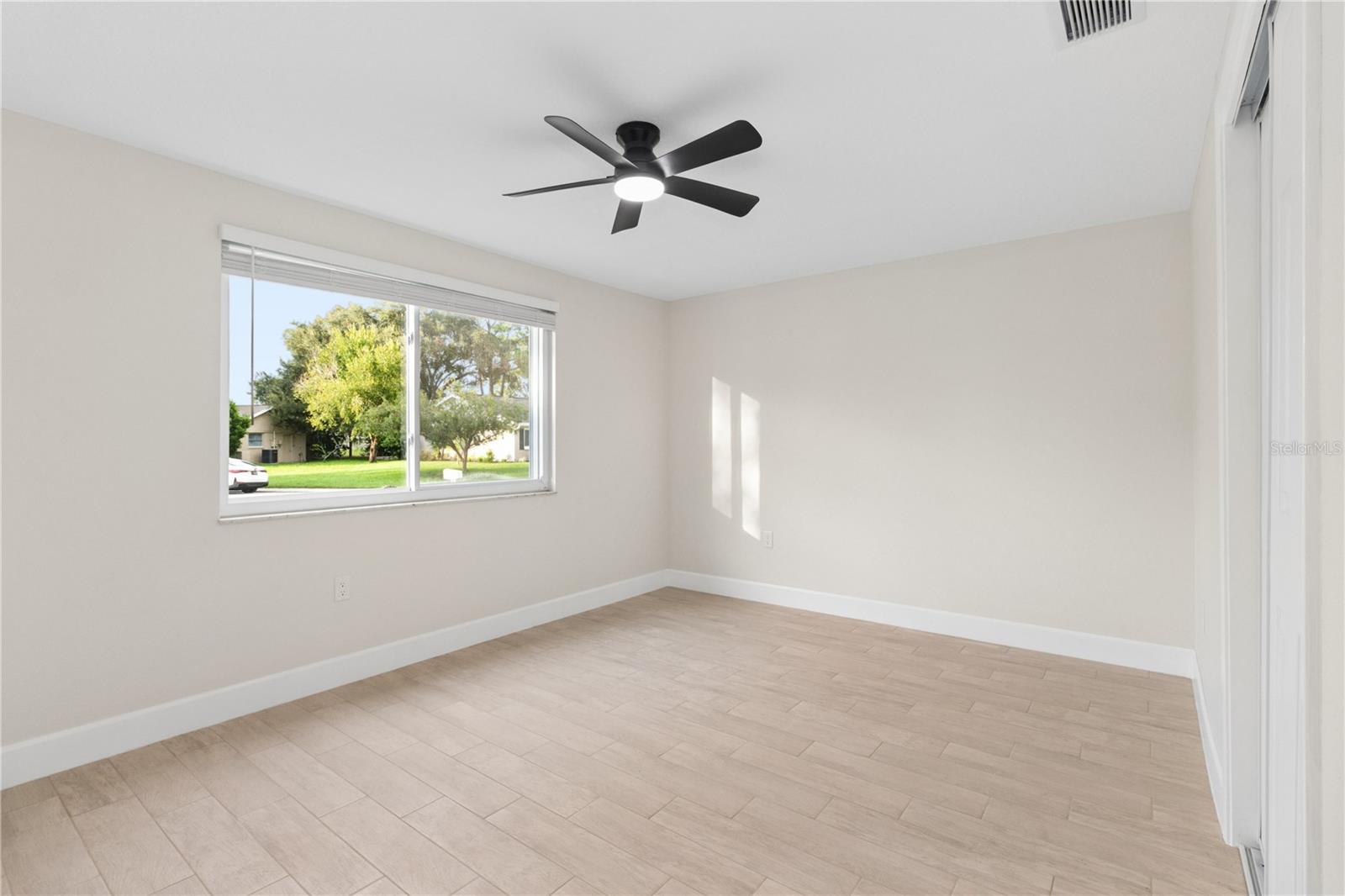 12220 MEADOWBROOK LN — photo 23