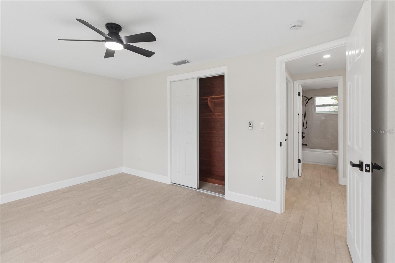 12220 MEADOWBROOK LN — photo 25