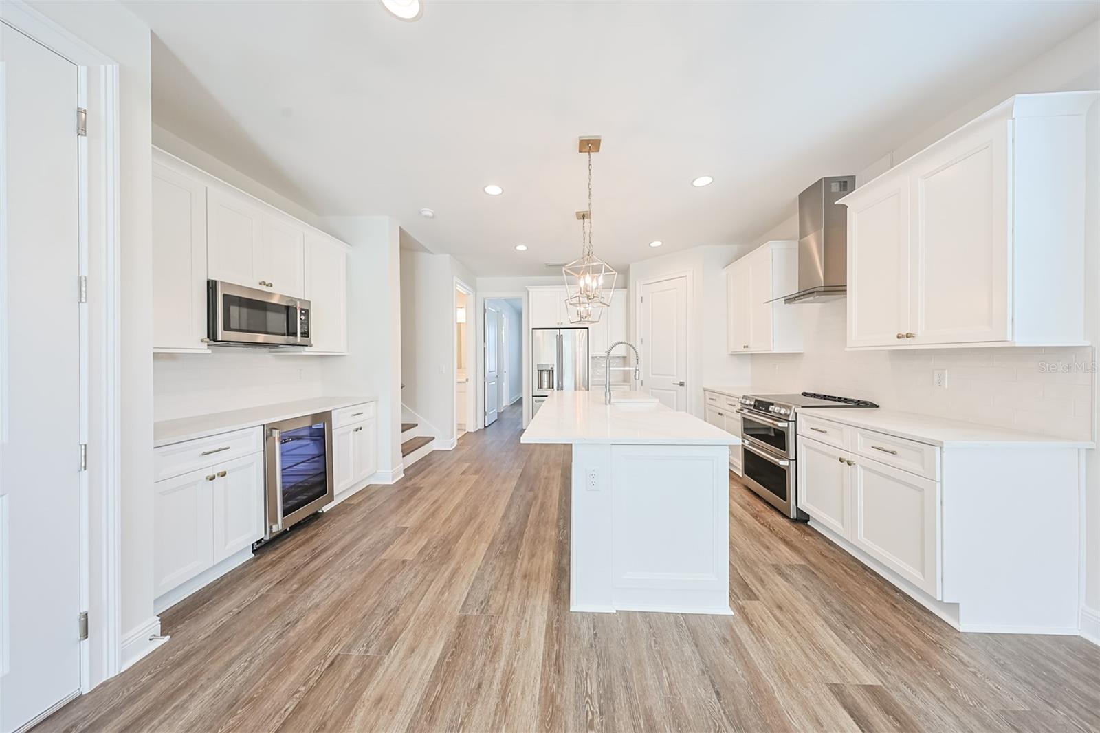 203 DANUBE AVE #1 — photo 7