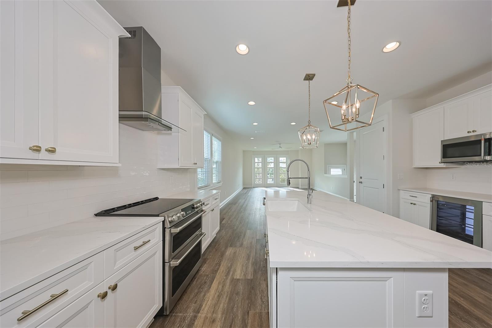 203 DANUBE AVE #1 — photo 10