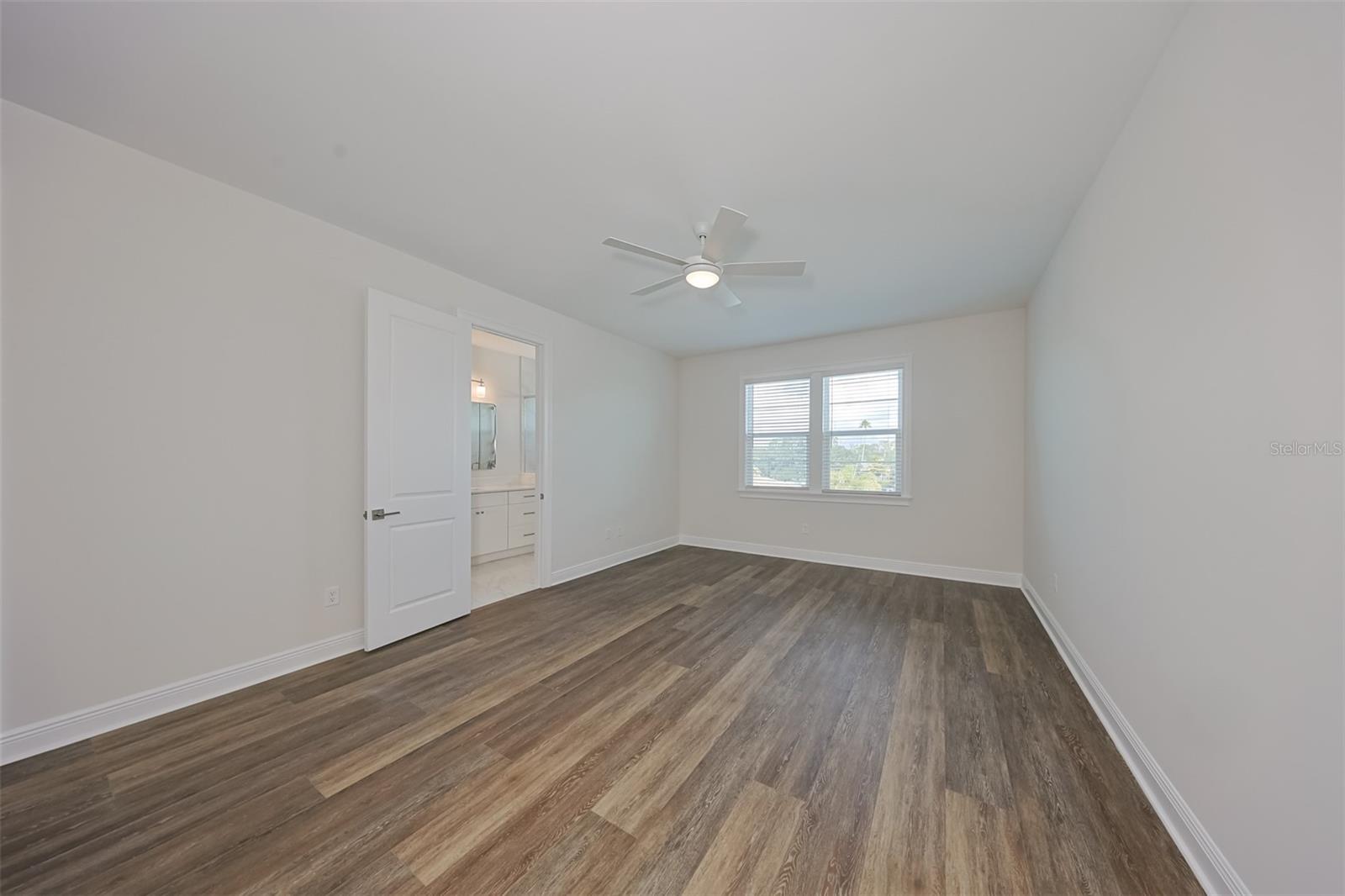 203 DANUBE AVE #1 — photo 16
