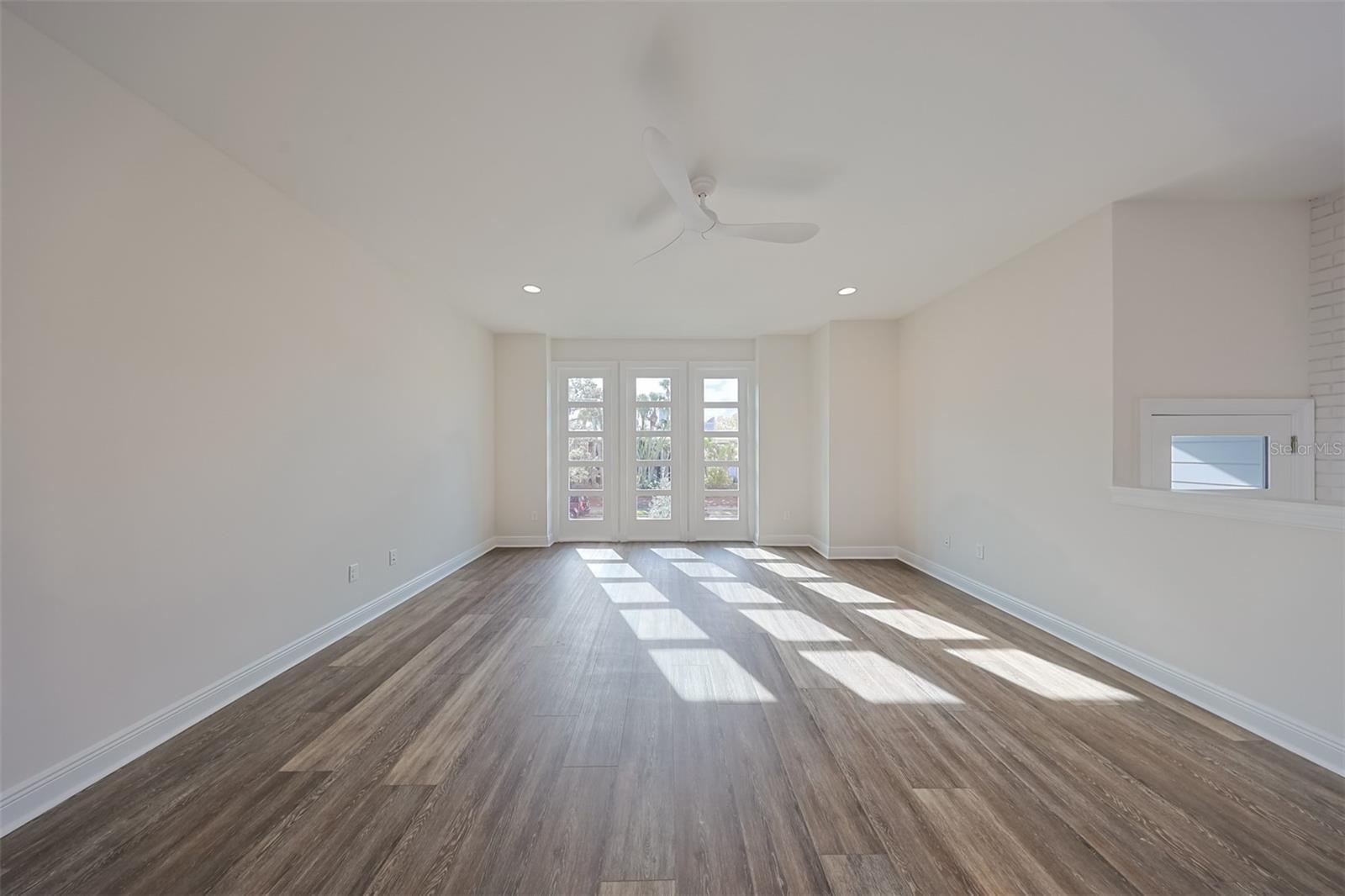 203 DANUBE AVE #1 — photo 6