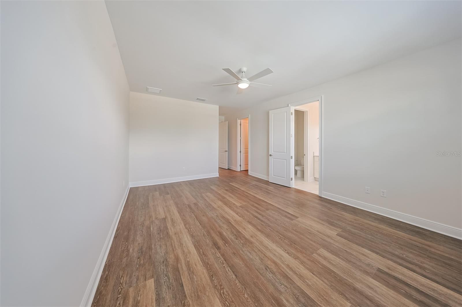 203 DANUBE AVE #1 — photo 17