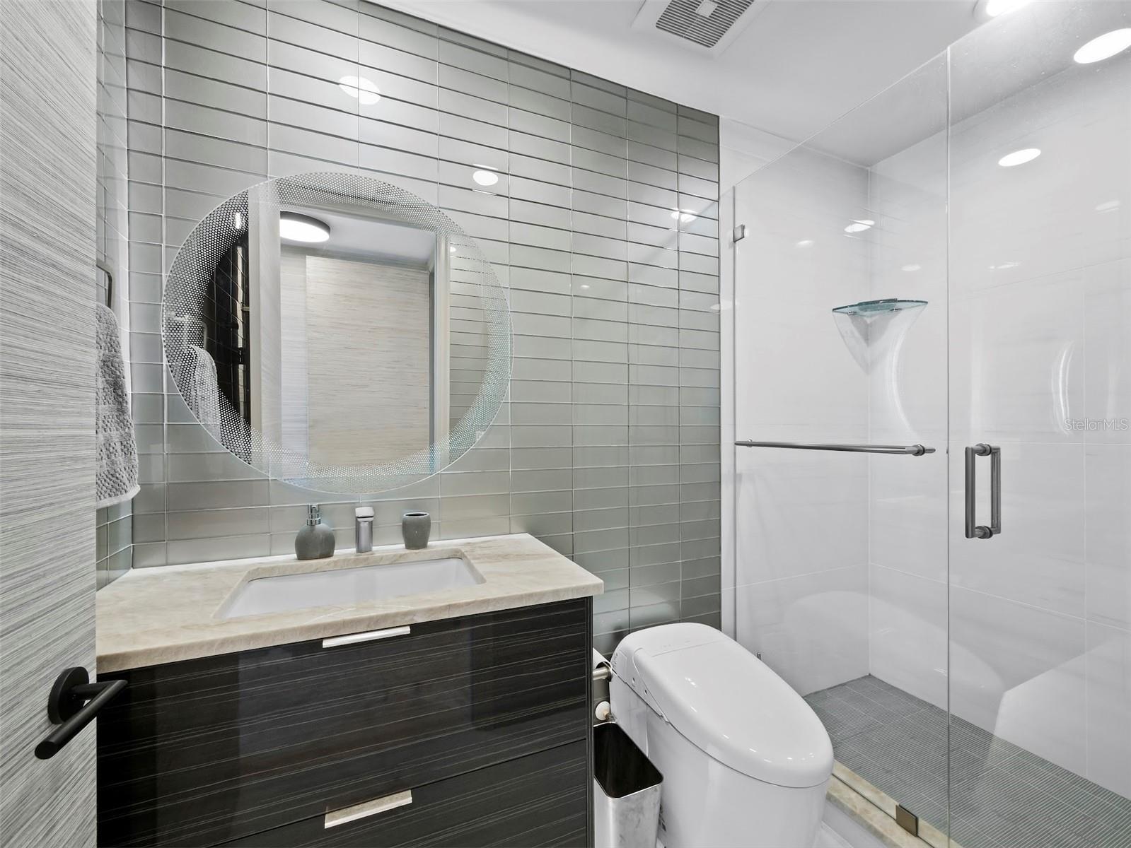 415 L AMBIANCE DR #D306 — photo 33