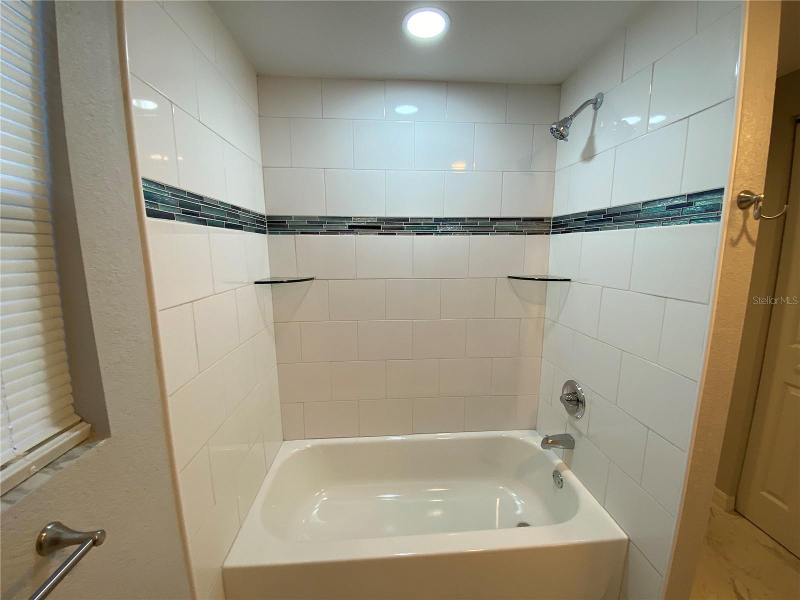 4409 PLUM ST — photo 38