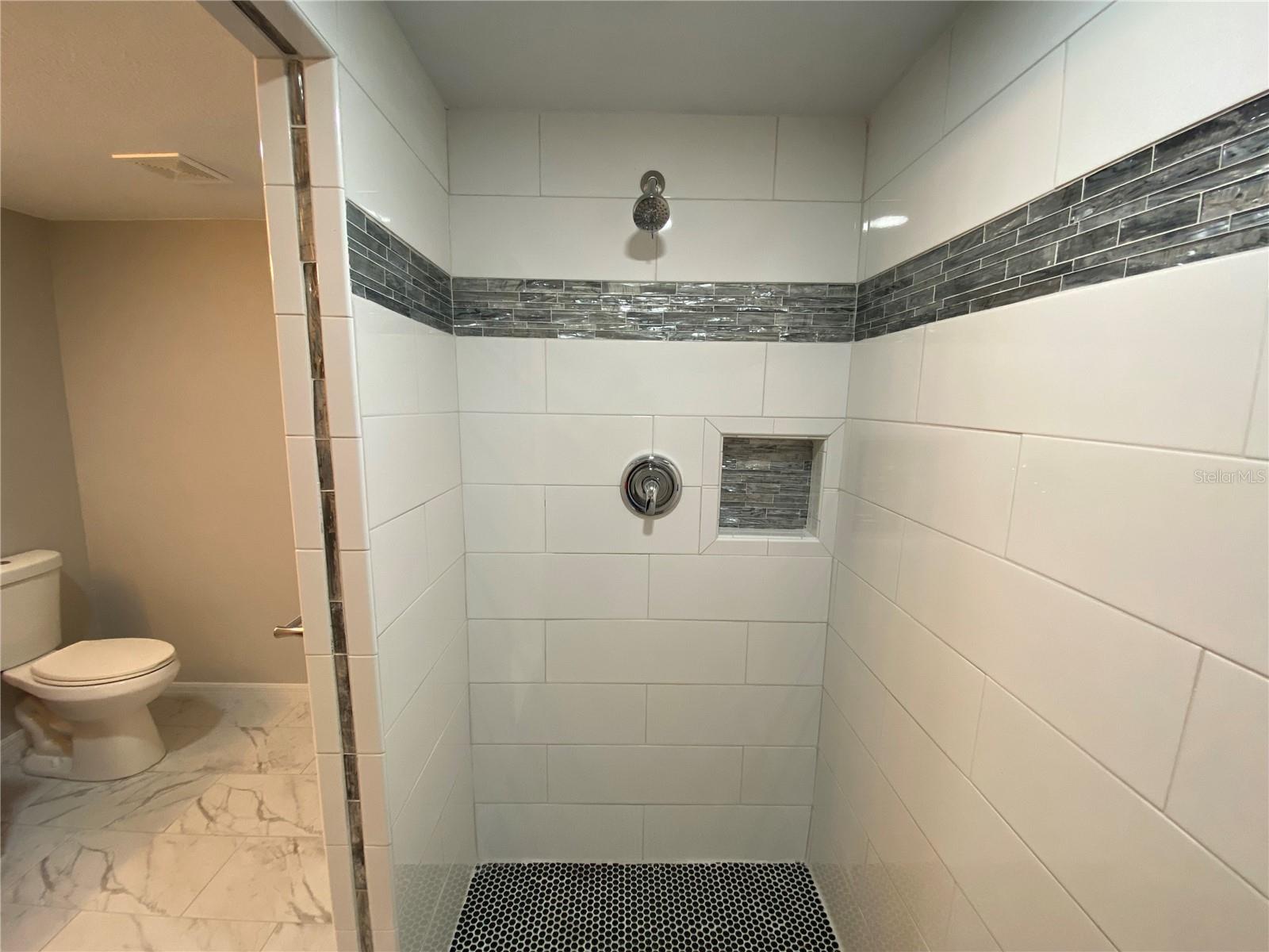 4409 PLUM ST — photo 71