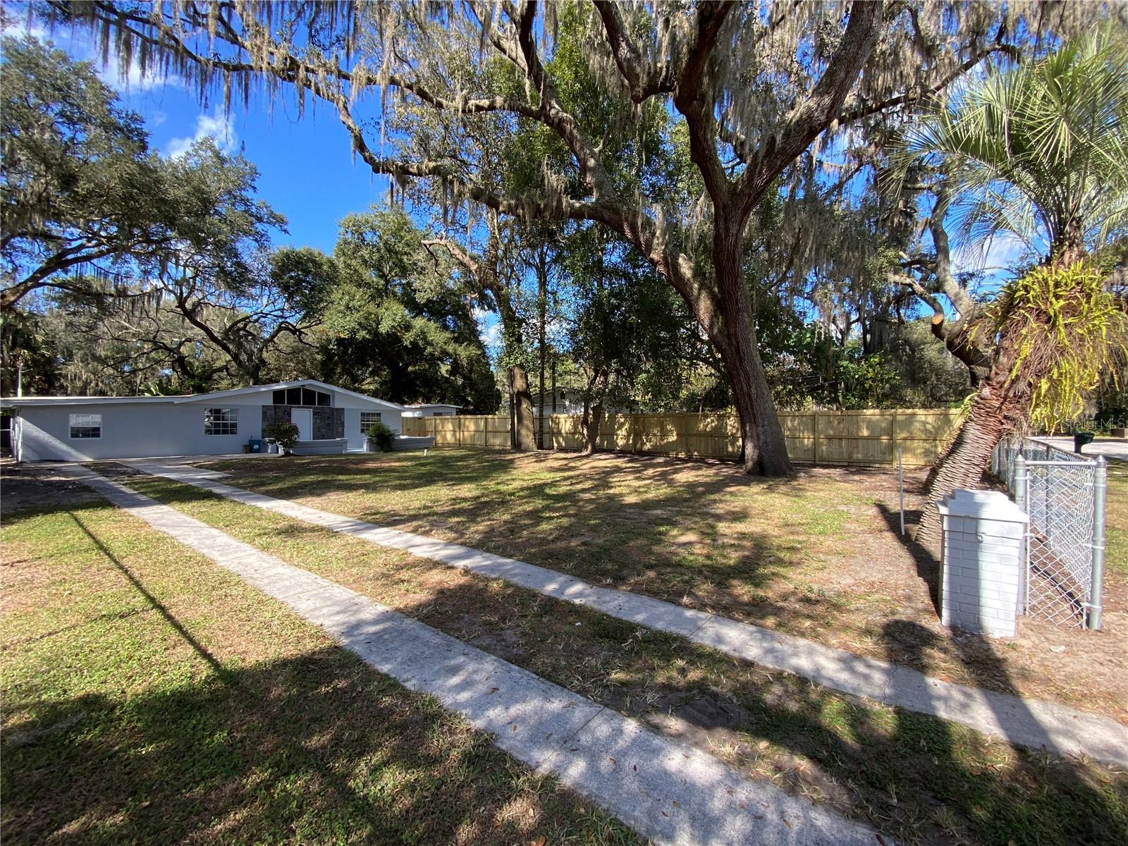 4409 PLUM ST — photo 7